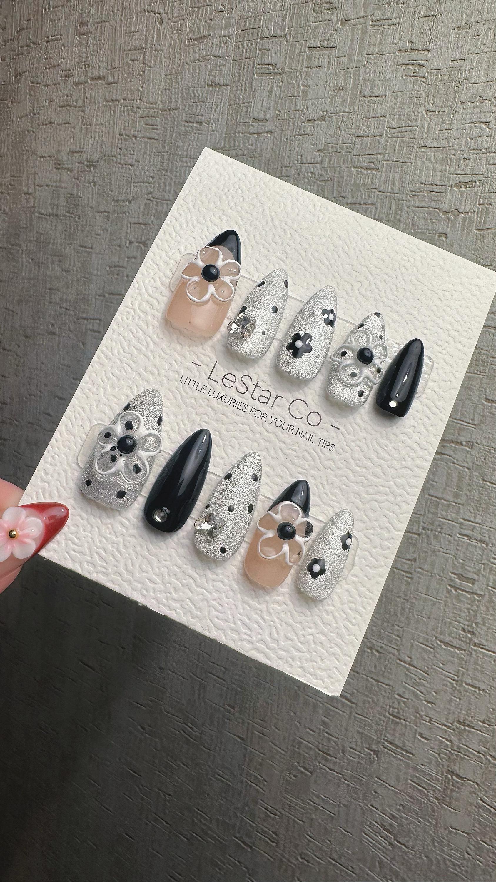 Reusable Black Daisy Glam French Tip| Premium Press on Nails Gel | Fake Nails | Cute Fun Colorful Gel Nail faux nails WM981