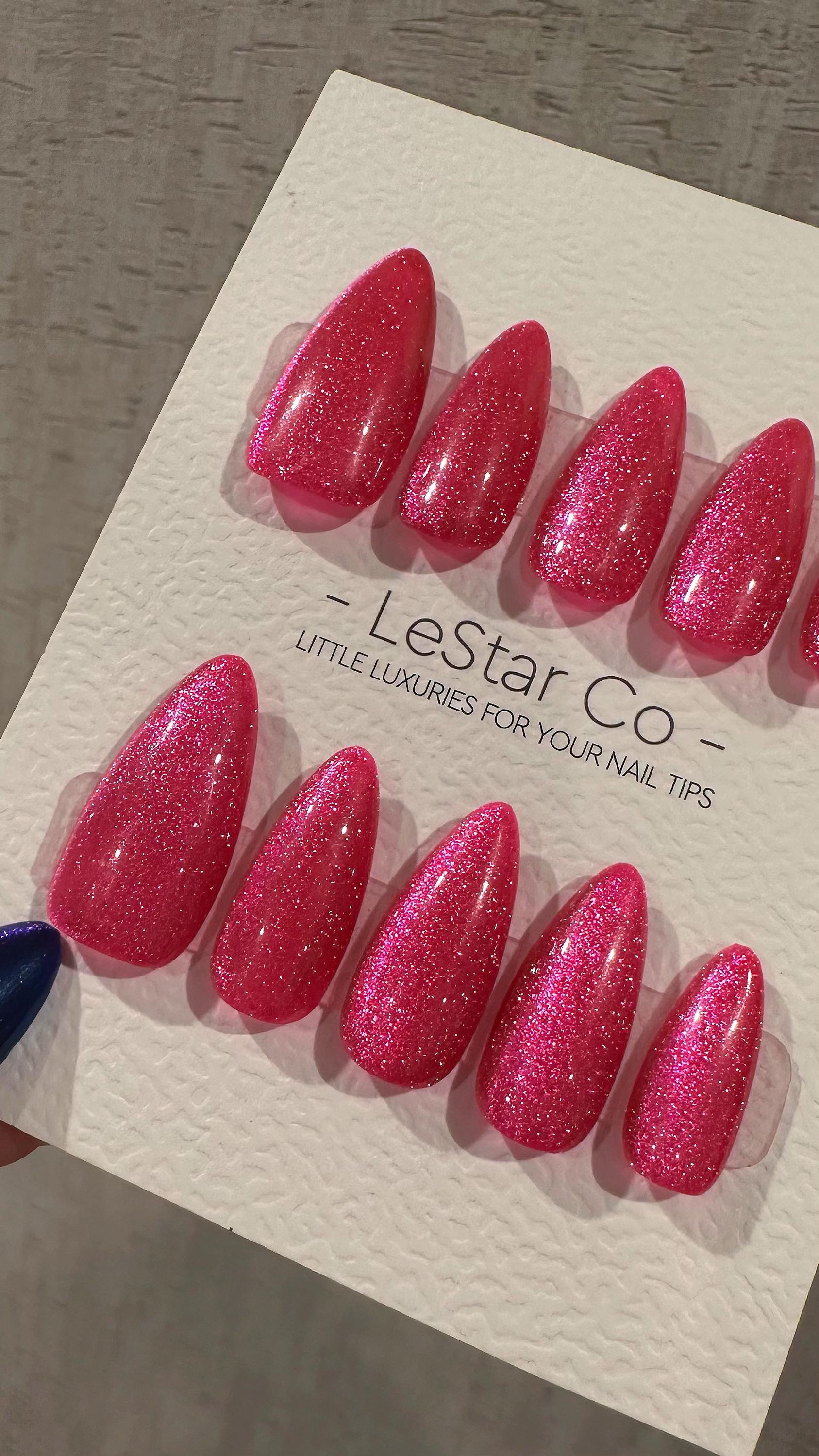 Reusable Shimmering Fuchsia Cat Eye Effect | Nails Premium Press on Nails Gel Manicure Handprint Pressons Handmade | Lestarco nails WM987
