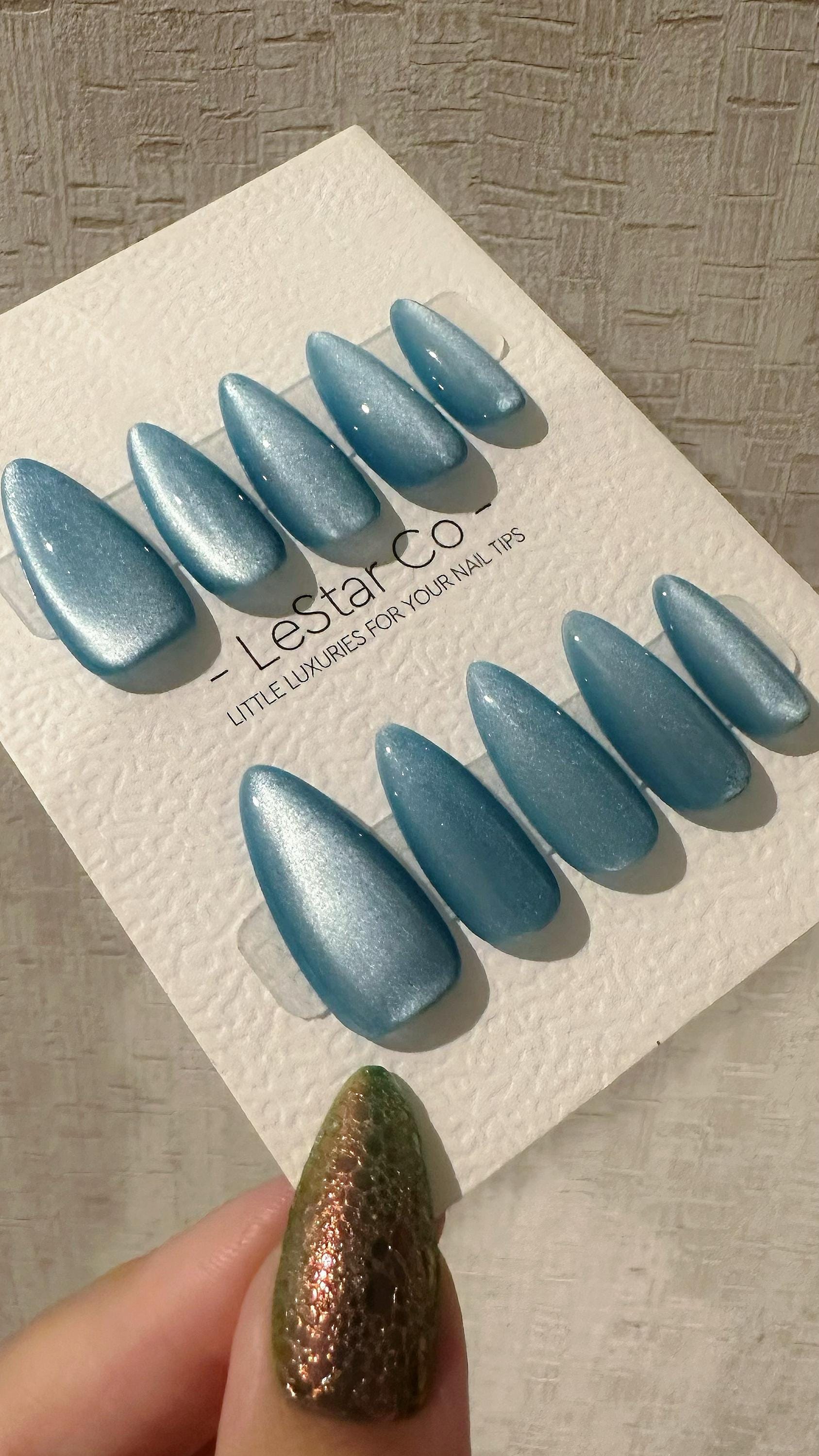 Reusable Celestiall Glow Blue Cat Eye Effect | Nails Premium Press on Nails Gel Manicure Handprint Pressons Handmade | Lestarco nails WM994