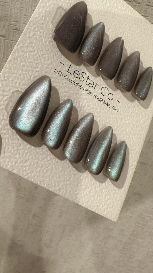 Reusable Frosted Azure Purple Cat Eye Effect | Nails Premium Press on Nails Gel Manicure Handprint Pressons Handmade | Lestarco nails WM992