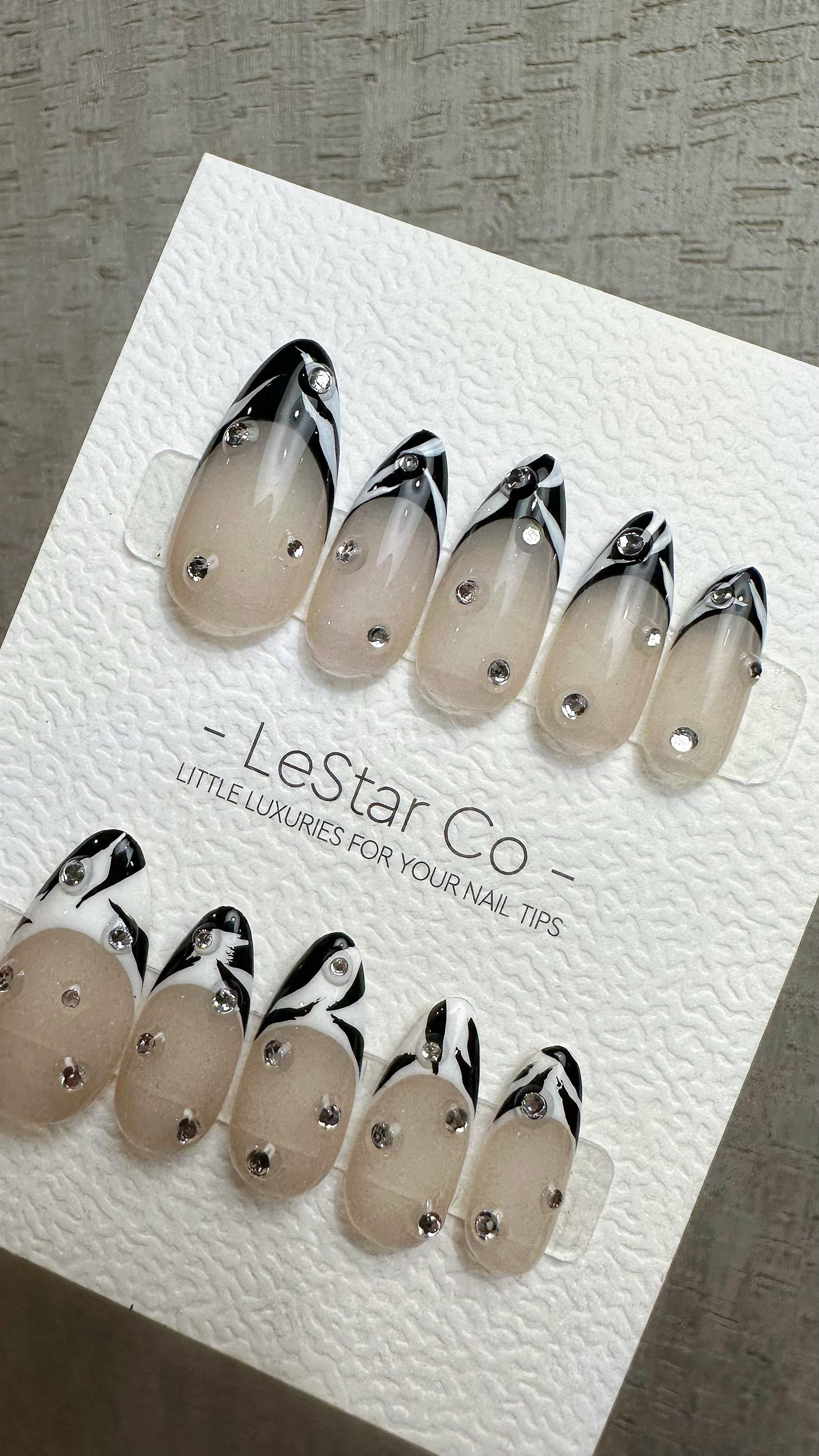 Reusable Chic Contrast French Tip | Premium Press on Nails Gel Hand Painted Pressons Customizable Gel Nail Artist faux nails QN967