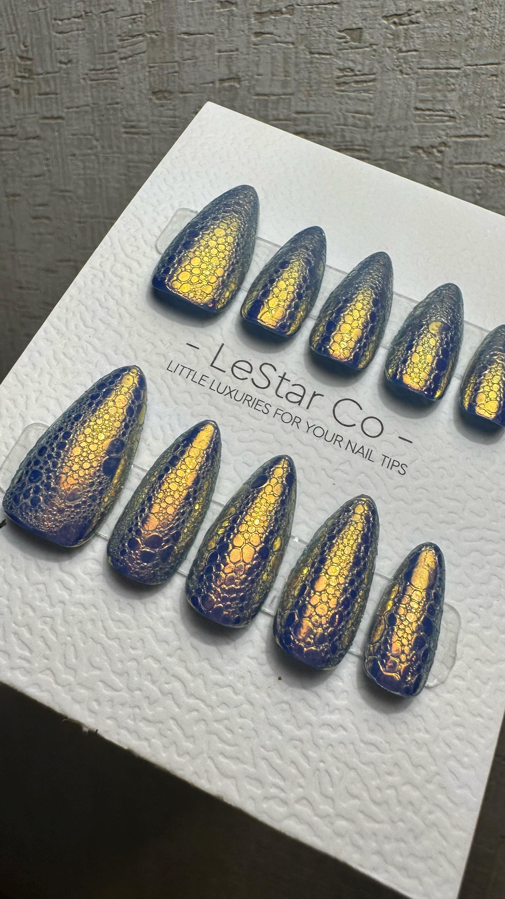 Reusable Golden Serpent Glam Bubble Effect | Premium Press on Nails Gel Hand Painted Pressons Customizable Gel Nail fake nails WM979