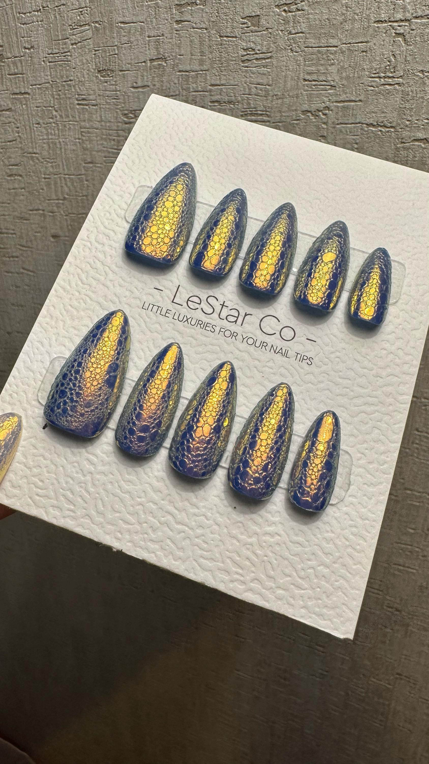 Reusable Golden Serpent Glam Bubble Effect | Premium Press on Nails Gel Hand Painted Pressons Customizable Gel Nail fake nails WM979
