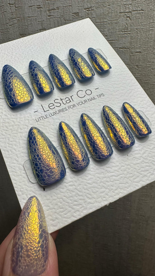 Reusable Golden Serpent Glam Bubble Effect | Premium Press on Nails Gel Hand Painted Pressons Customizable Gel Nail fake nails WM979