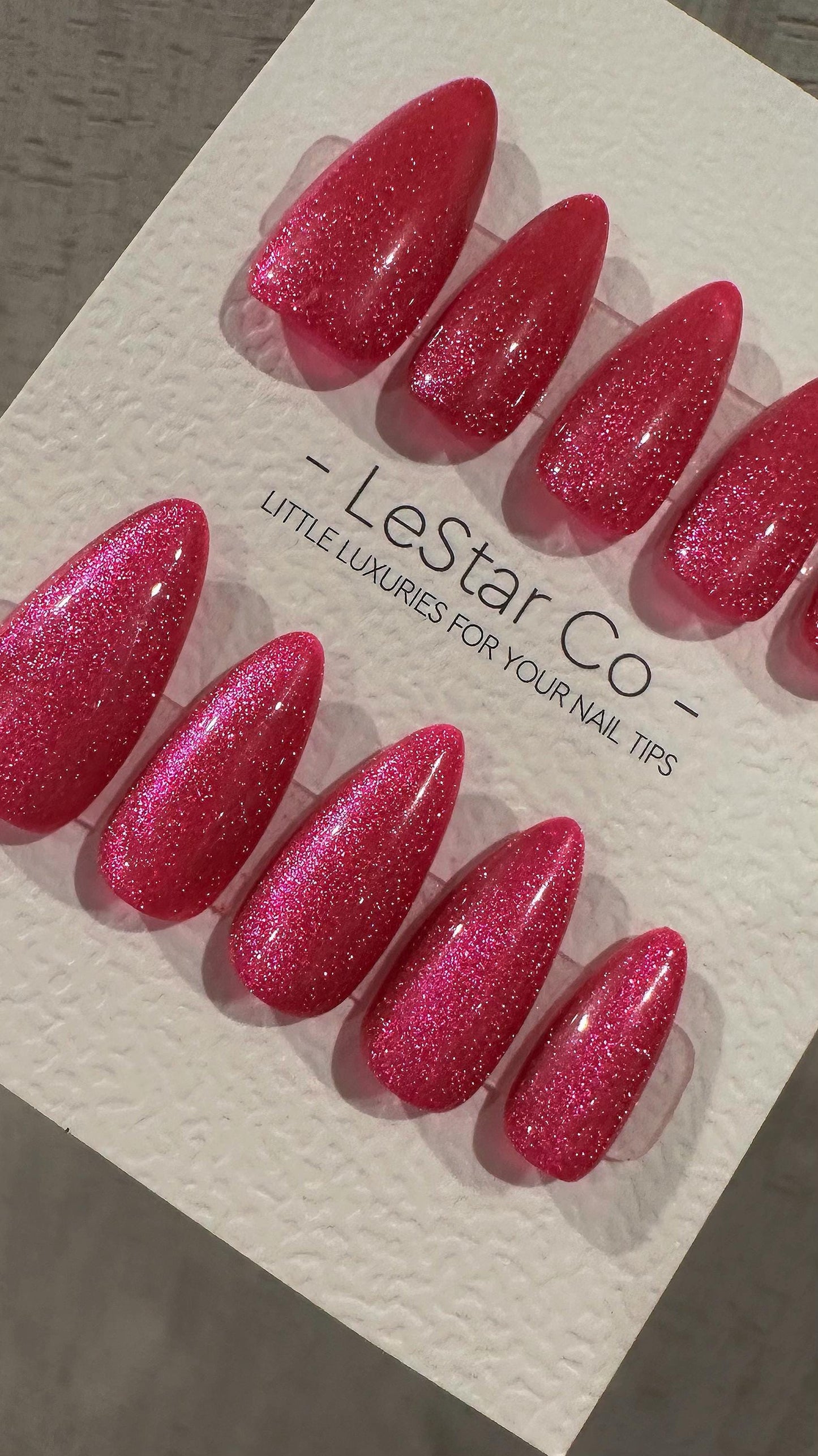 Reusable Shimmering Fuchsia Cat Eye Effect | Nails Premium Press on Nails Gel Manicure Handprint Pressons Handmade | Lestarco nails WM987