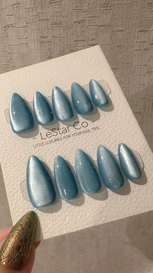 Reusable Celestiall Glow Blue Cat Eye Effect | Nails Premium Press on Nails Gel Manicure Handprint Pressons Handmade | Lestarco nails WM994
