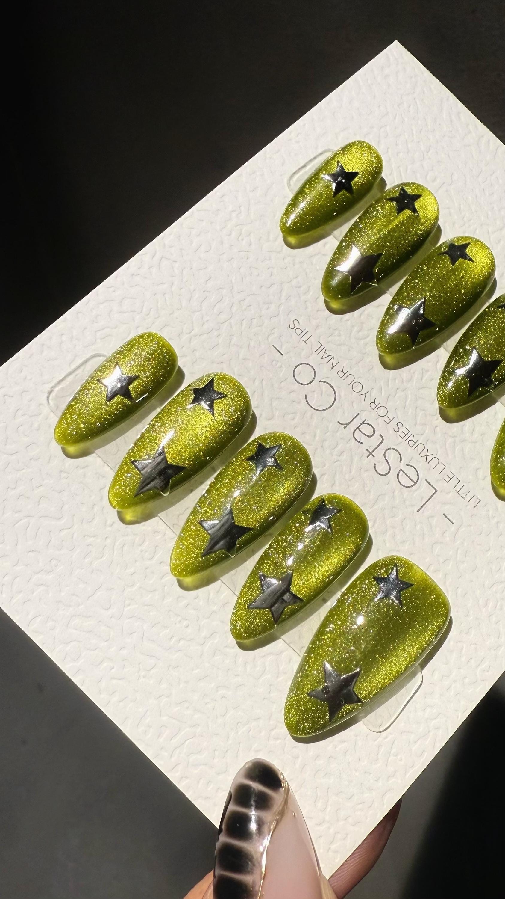 Reusable Lime Stardust Cat Eye Effect | Premium Press on Nails Gel Hand Painted Pressons Customizable Gel Nail Artist faux nails WM1001