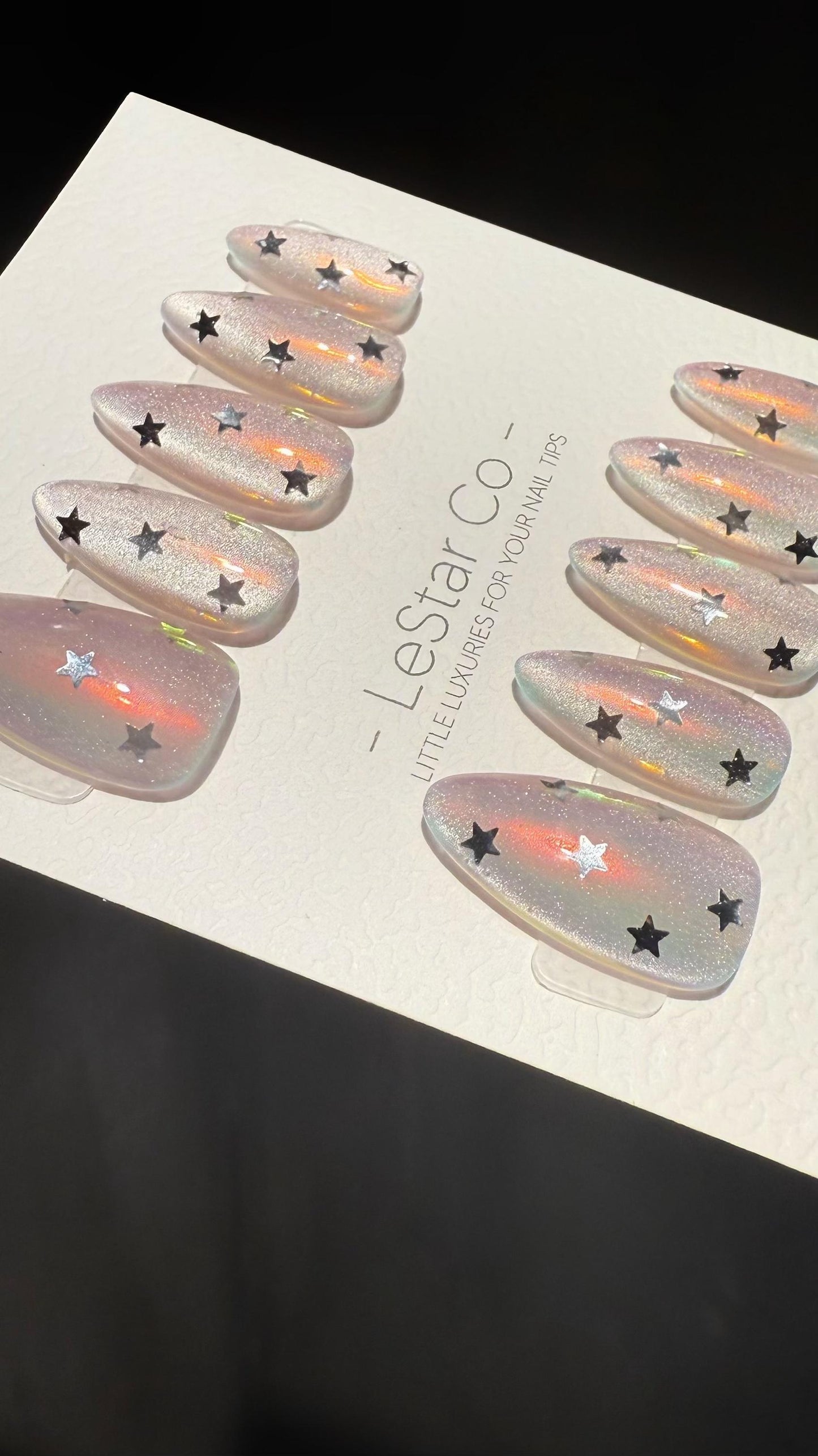 Reusable Iridescent Stars Cat Eye Cat Eye Effect | Premium Press on Nails Gel Hand Painted Pressons Customizable Gel Nail Artist nail WM1002
