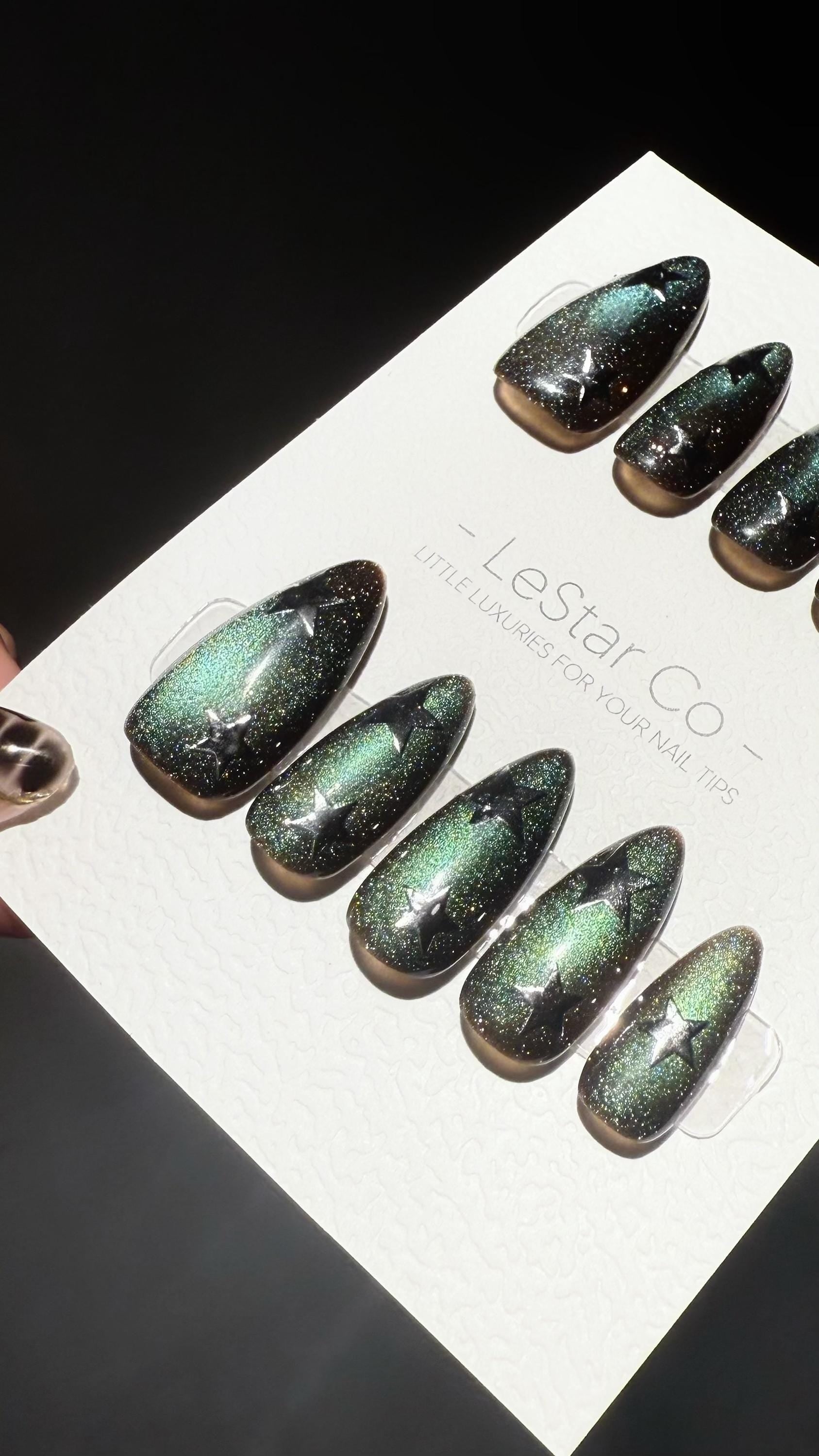 Reusable Galactic Green Cat Eye Effect | Premium Press on Nails Gel Hand Painted Pressons Customizable Gel Nail Artist faux nails WM1004