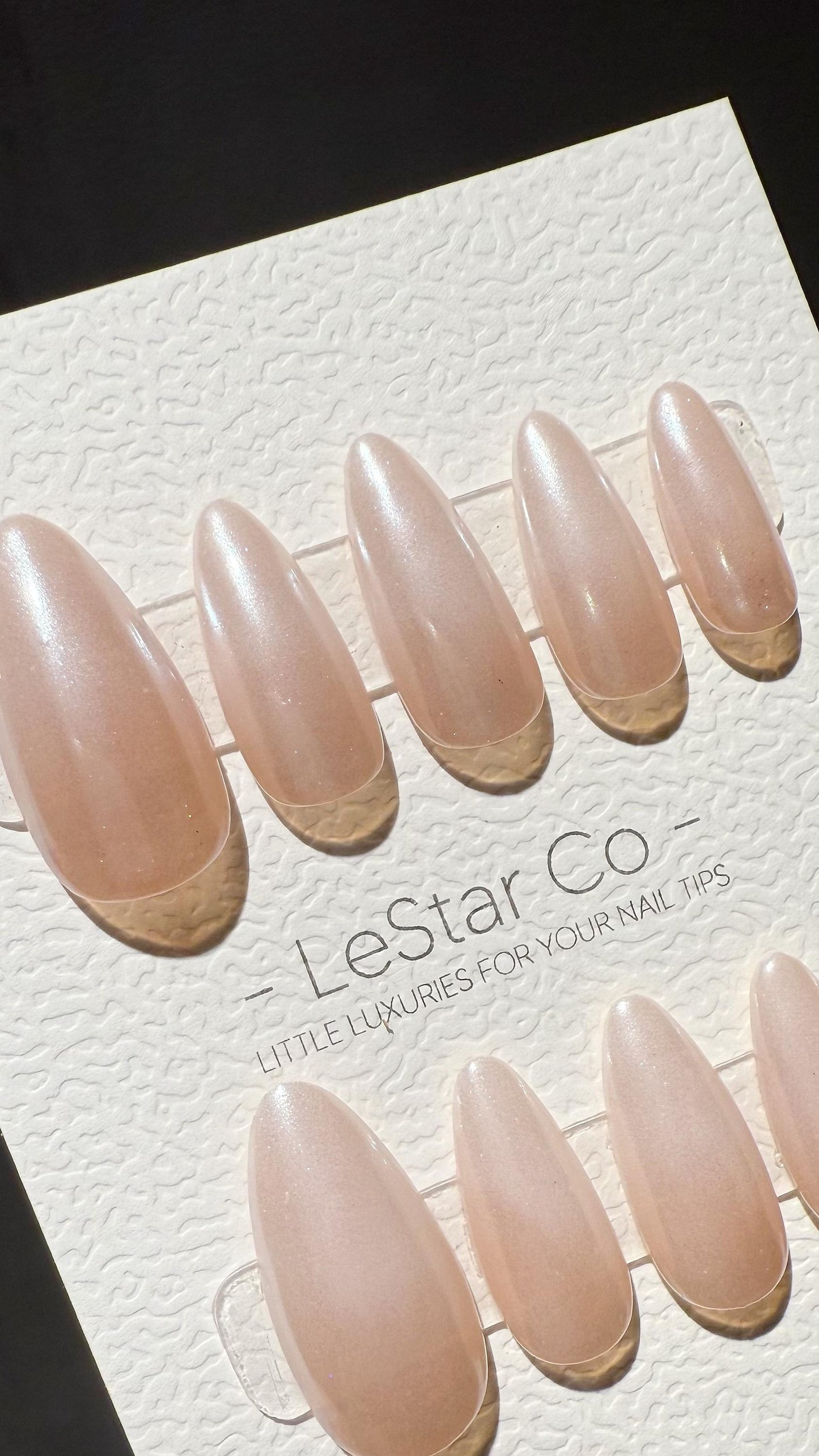 Reusable Peachy Shine | Premium Press on Nails Gel Hand Painted Pressons Customizable Gel Nail Artist faux nails TMR1005