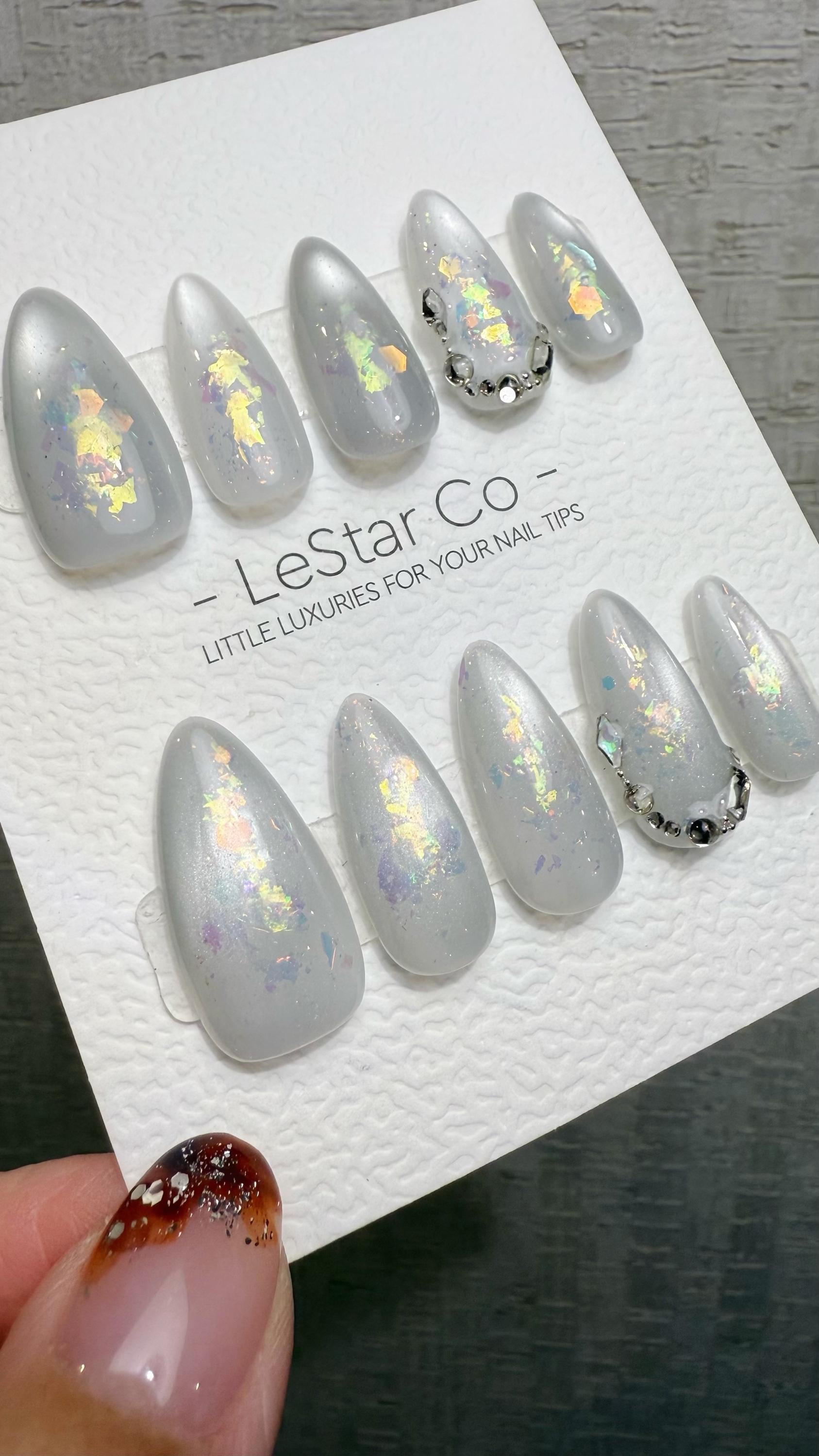 Reusable Frozen Opal Cat Eye Effect | Premium Press on Nails Gel Hand Painted Pressons Customizable Gel Nail faux nails WM1015