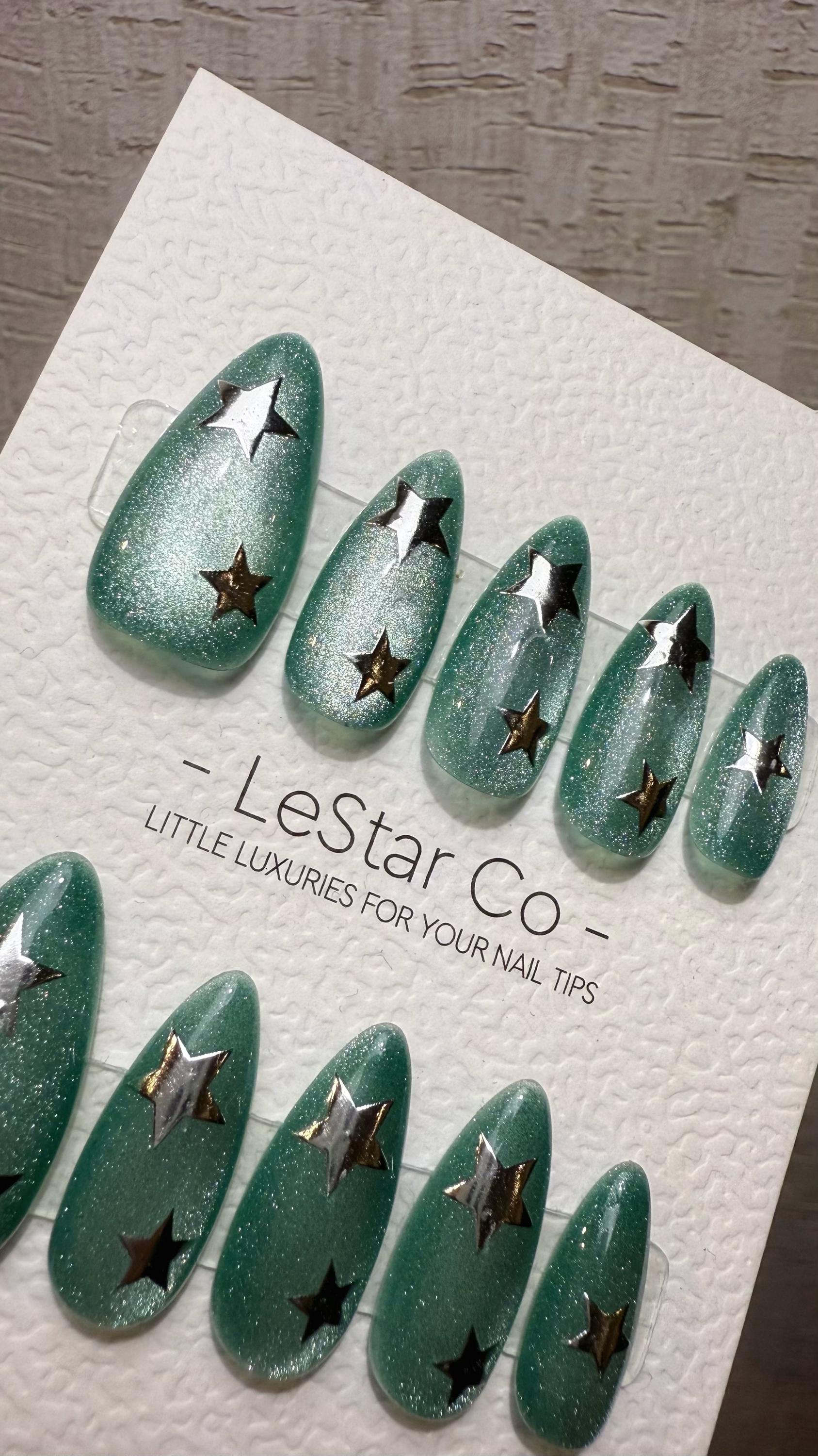 Reusable Mint Cosmos Green Cat Eye Effect| Premium Press on Nails Gel Hand Painted Pressons Customizable Gel Nail Artist faux nails WM1013