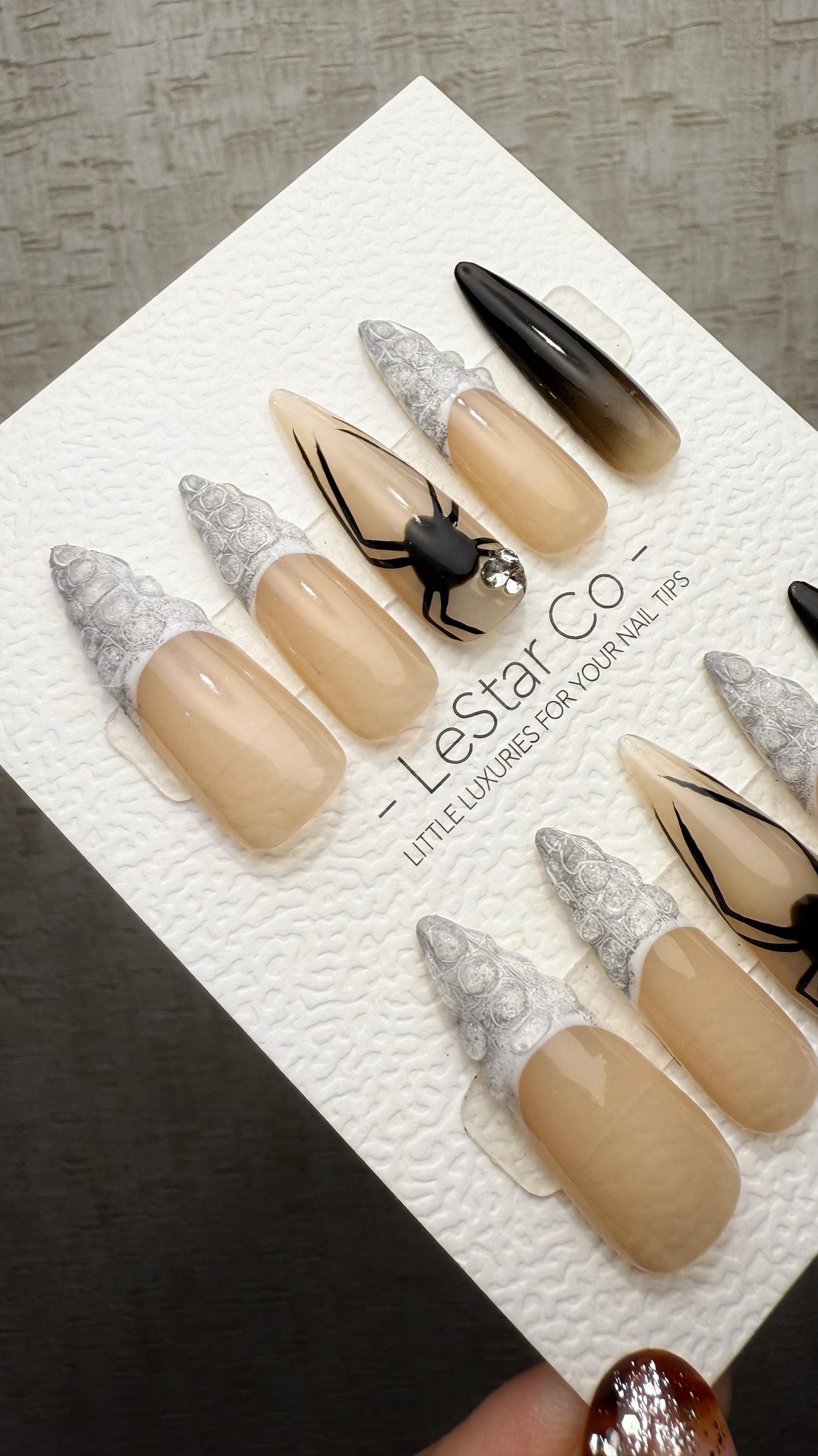 Reusable Gothic Web Spider Kiss| Premium Press on Nails Gel Hand Painted Pressons Customizable Gel Nail Artist faux nails TMR1032