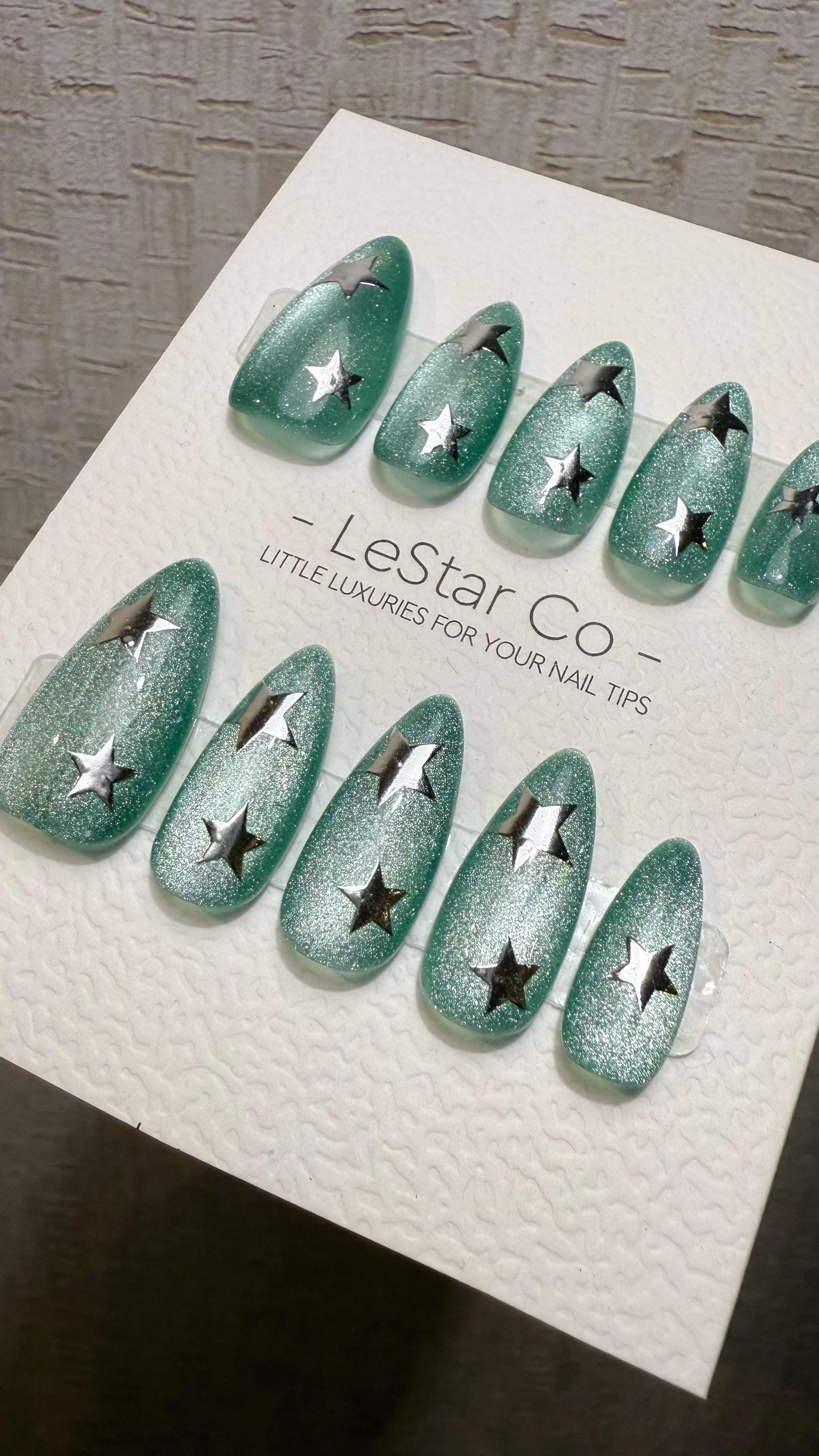 Reusable Mint Cosmos Green Cat Eye Effect| Premium Press on Nails Gel Hand Painted Pressons Customizable Gel Nail Artist faux nails WM1013