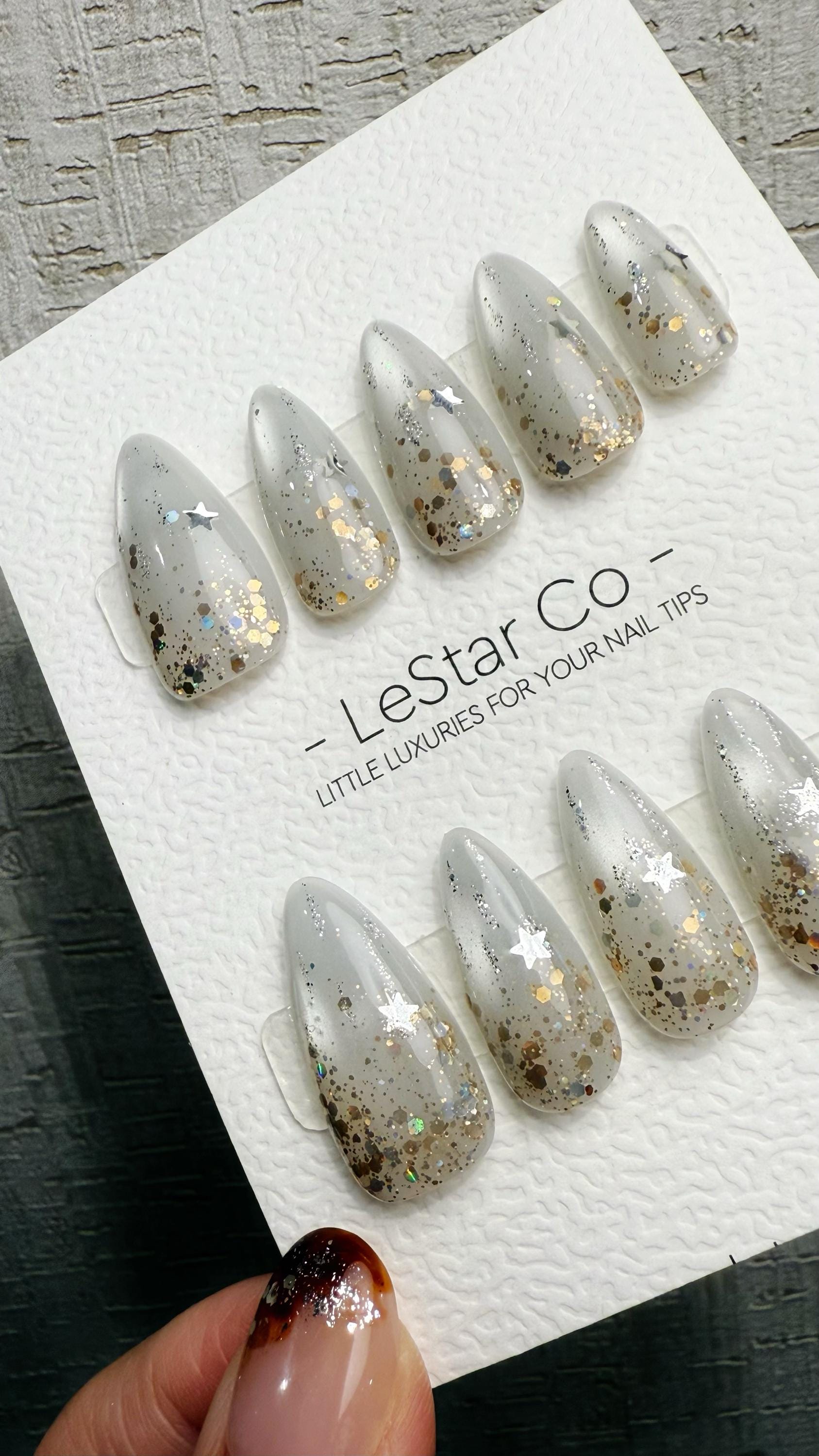 Reusable Silver Comet Cat Eye Effect| Premium Press on Nails Gel | Fake Nails | Cute Fun Colorful Gel Nail faux nails WM1022