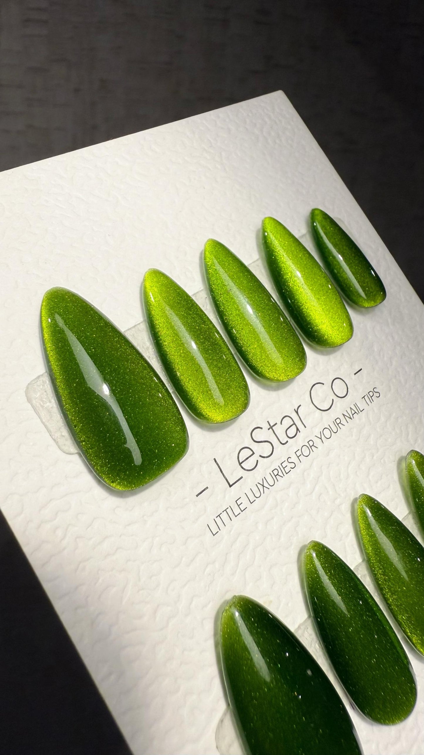 Reusable Green Witch Cat eye | Nails Premium Press on Nails Gel Manicure Handprint Pressons Handmade | Lestarco faux nails WM1036