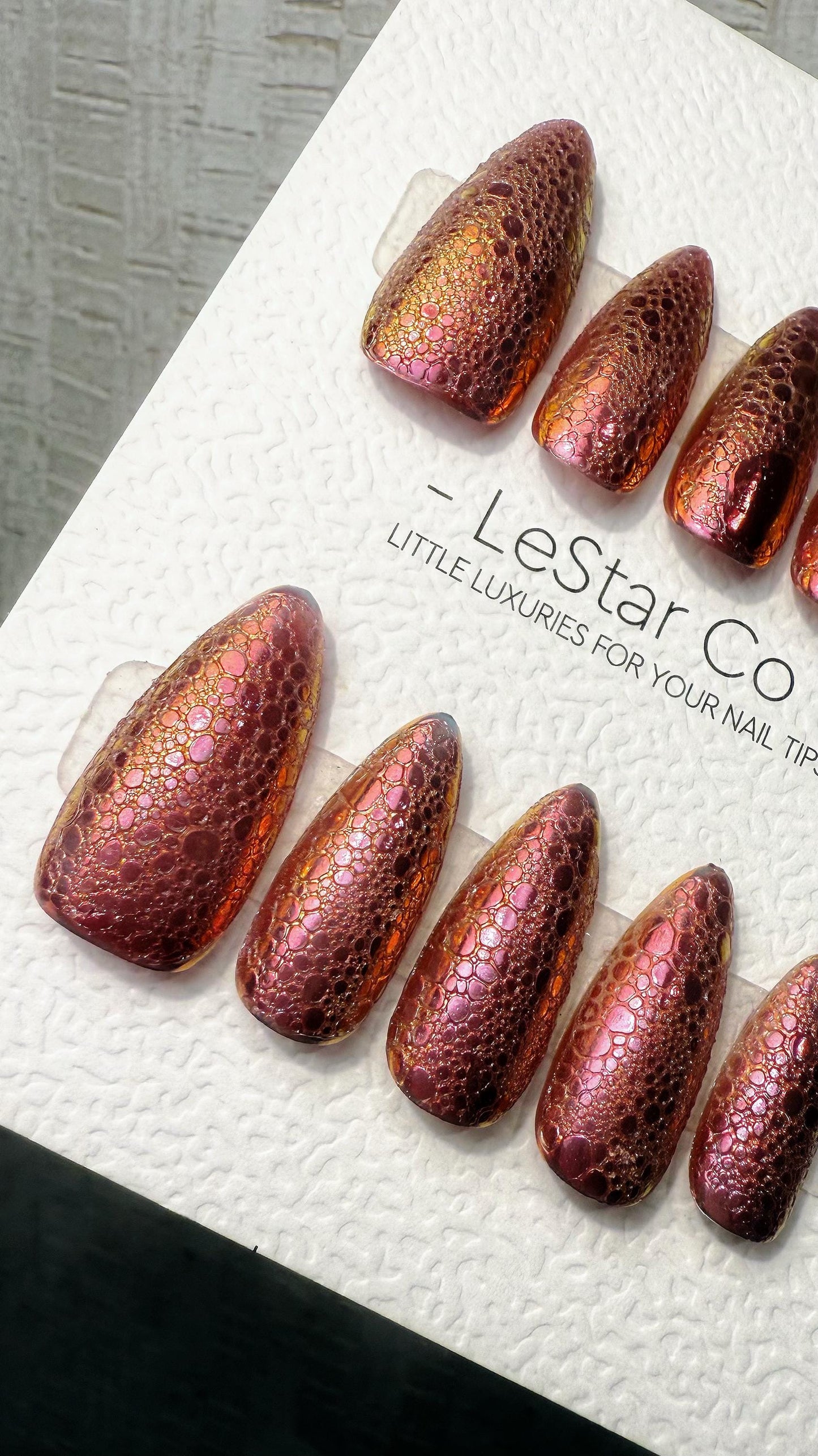 Reusable Golden Molten Peach Bubble Effect | Premium Press on Nails Gel Hand Painted Pressons Customizable Gel Nail fake nails WM1027