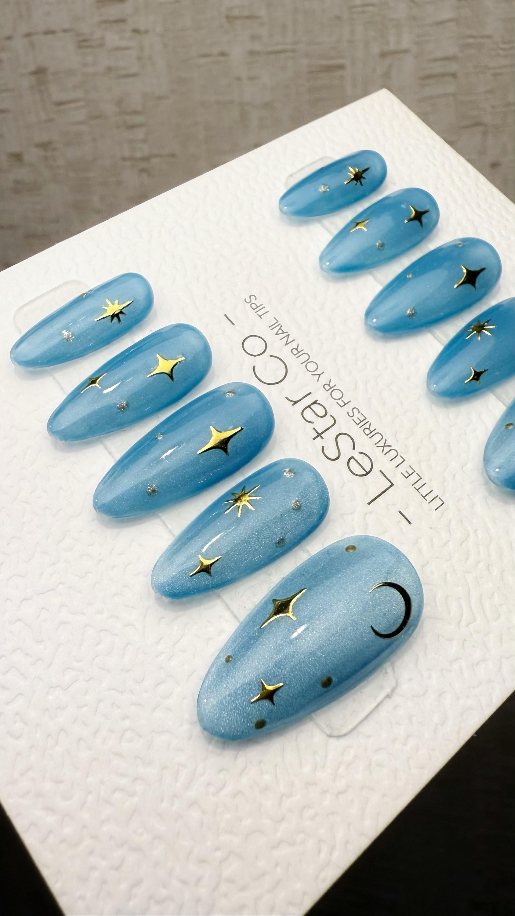 Reusable Lunar Blue Cat Eye Effect| Premium Press on Nails Gel Hand Painted Pressons Customizable Gel Nail Artist faux nails TMR1028