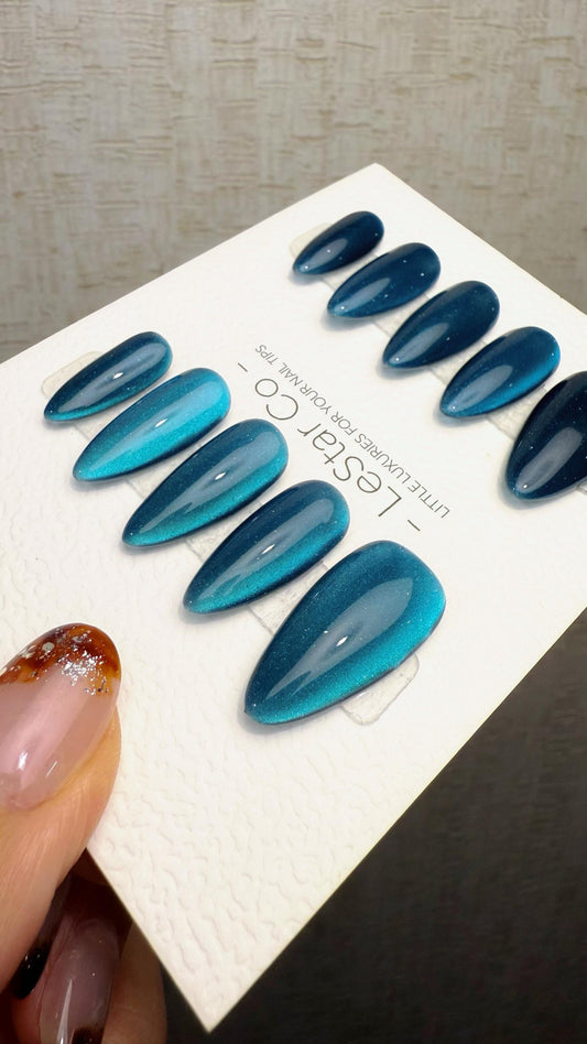 Reusable Ocean Pulse Blue Cat eye | Nails Premium Press on Nails Gel Manicure Handprint Pressons Handmade | Lestarco faux nails WM1033