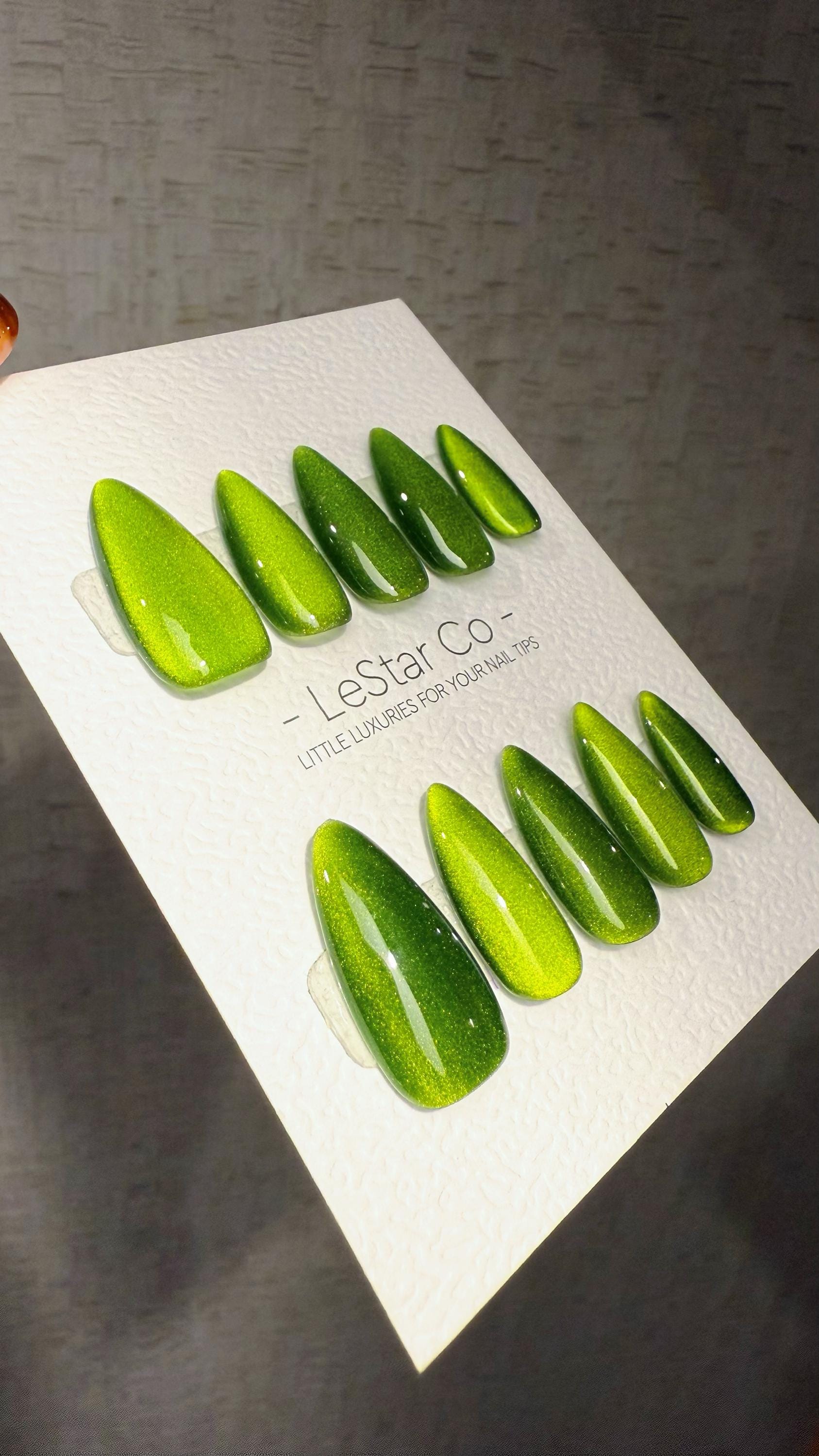 Reusable Green Witch Cat eye | Nails Premium Press on Nails Gel Manicure Handprint Pressons Handmade | Lestarco faux nails WM1036