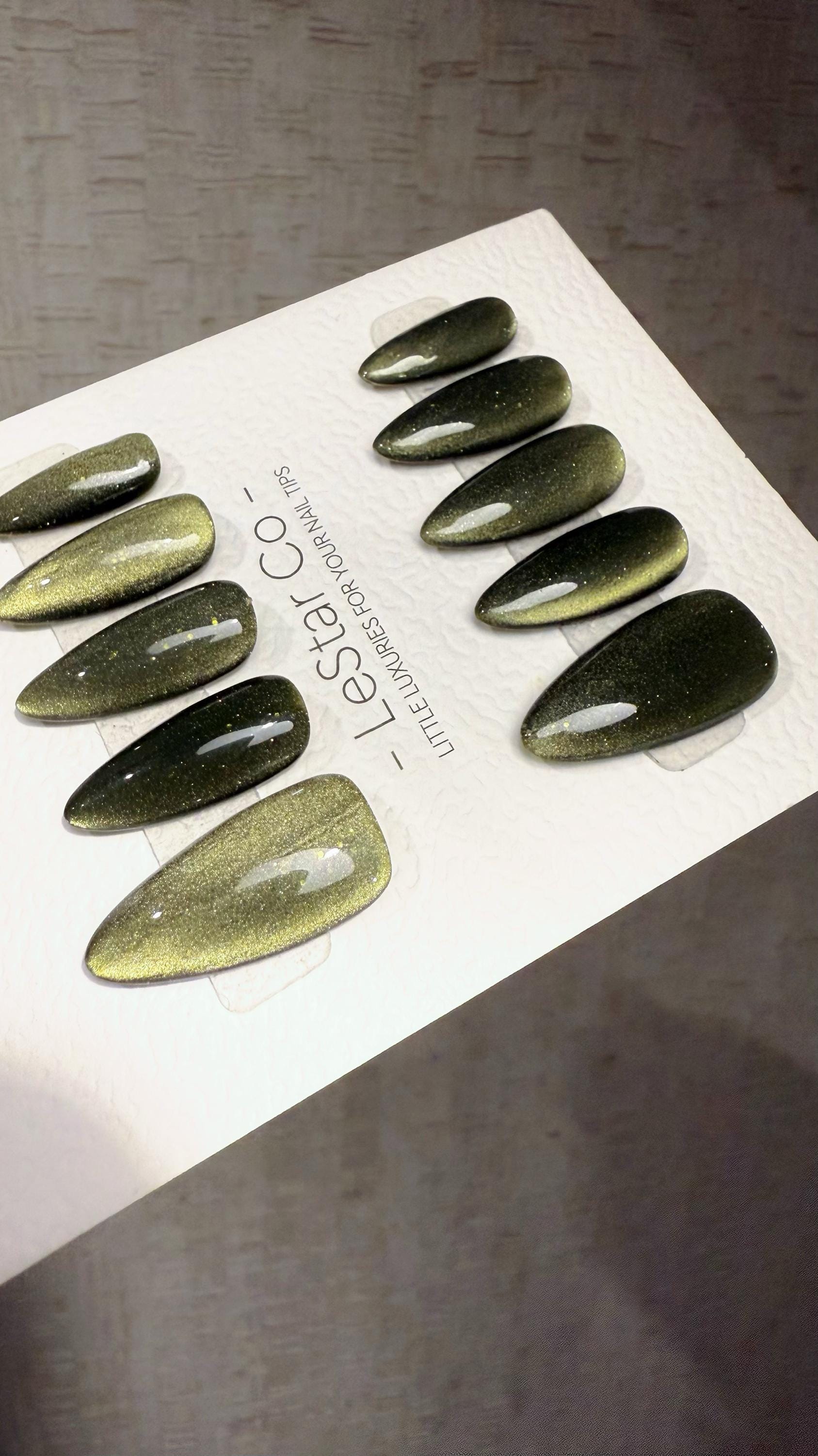 Reusable Venom Dust Olive Green Cat eye | Nails Premium Press on Nails Gel Manicure Handprint Pressons Handmade | Lestarco faux nails WM1037