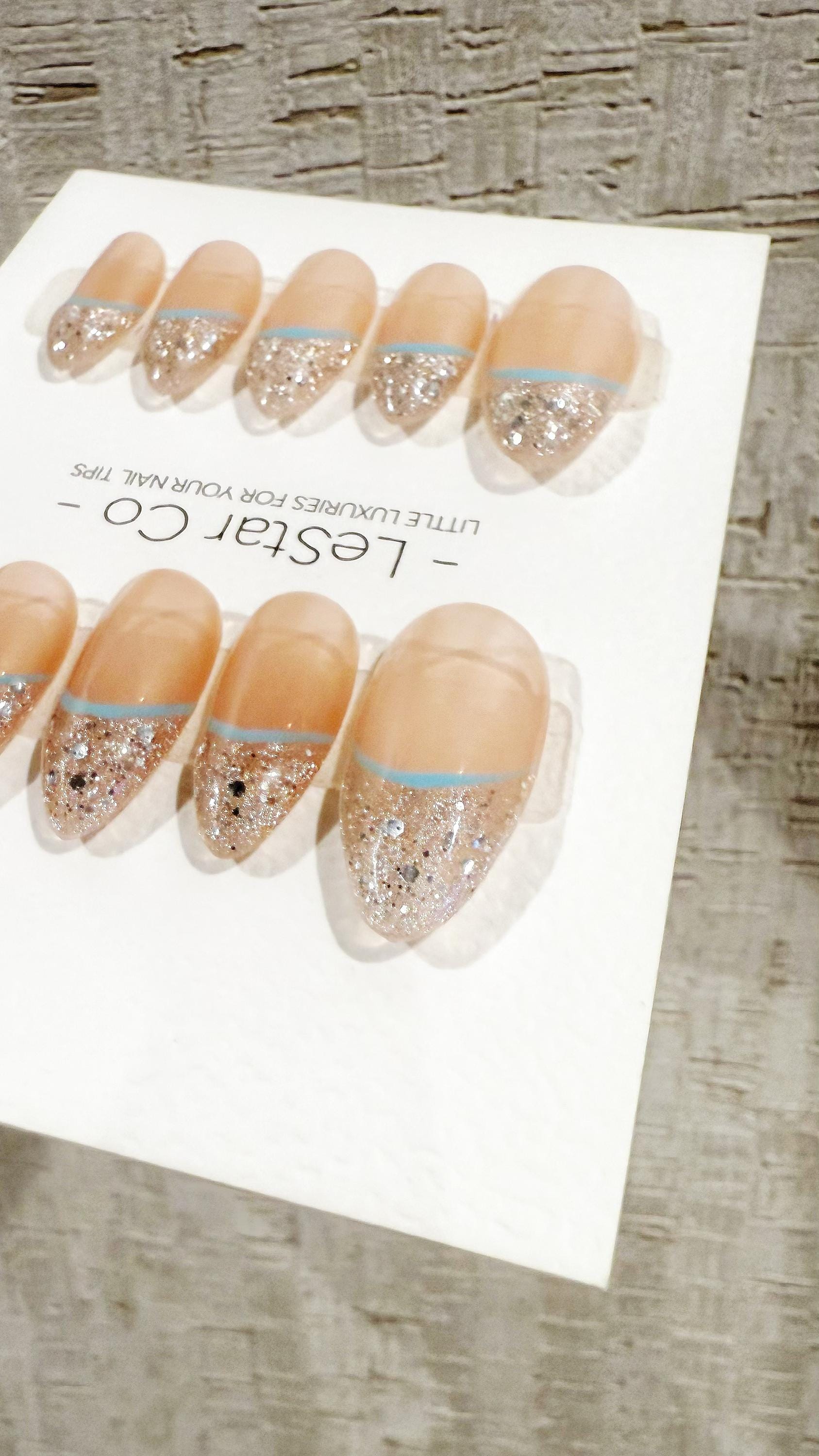 Reusable Glam Ice Peaks Cat Eye Effect French Tip Handmade Press On Nails Gel Fake Nails ML1047