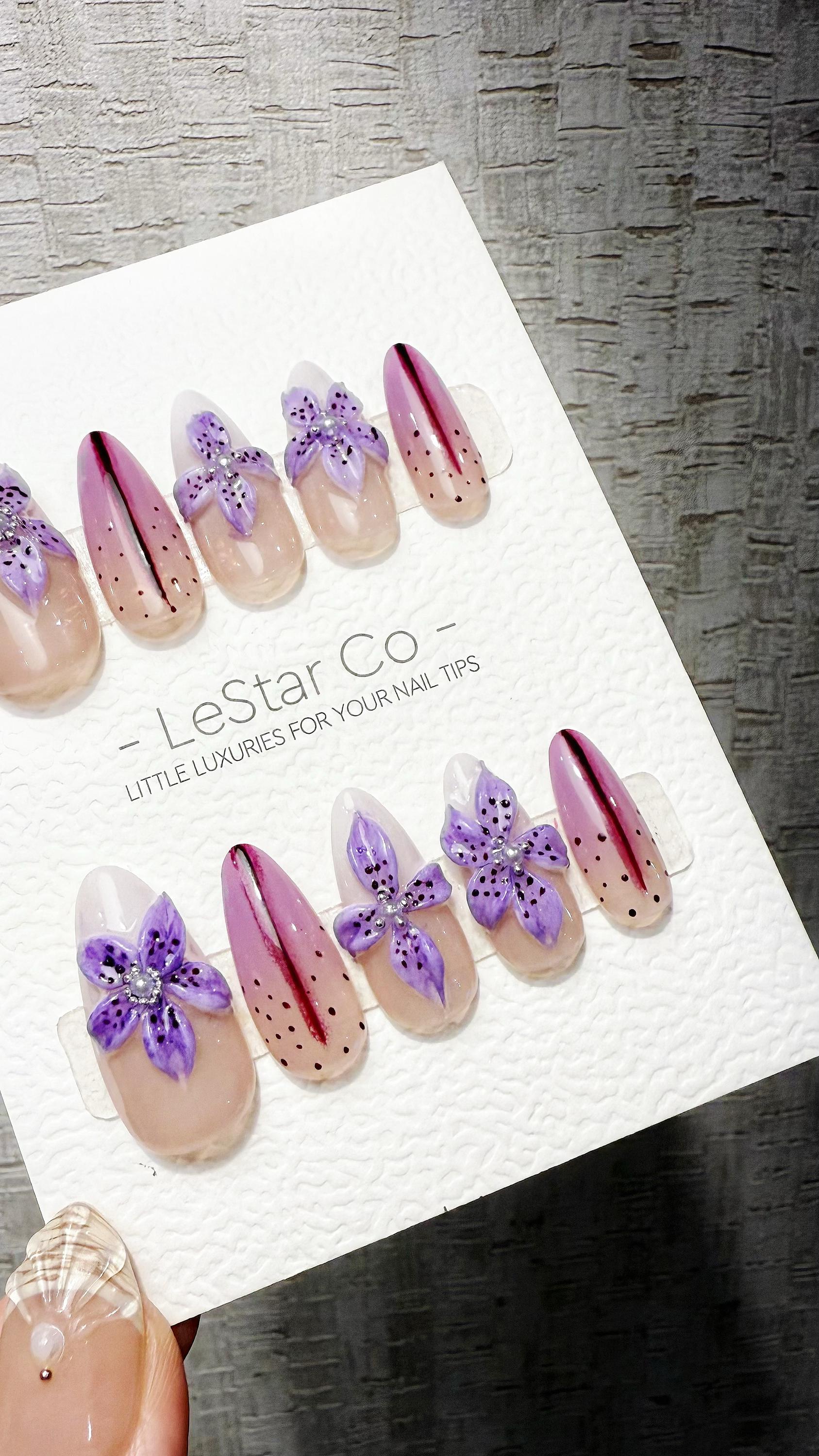 Amethyst Bloom 3D Flower French Tip Press On Nails Handmade Reusable Gel Nails ML1046