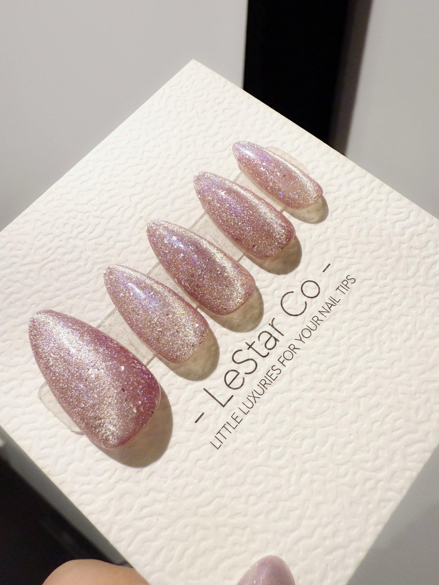 Reusable Celestial Lilac Sparkle Cat Eye Effect| Premium Handmade Press on Nails Gel | Fake Nails | Cute Pressons Gel Nail Artist faux nails