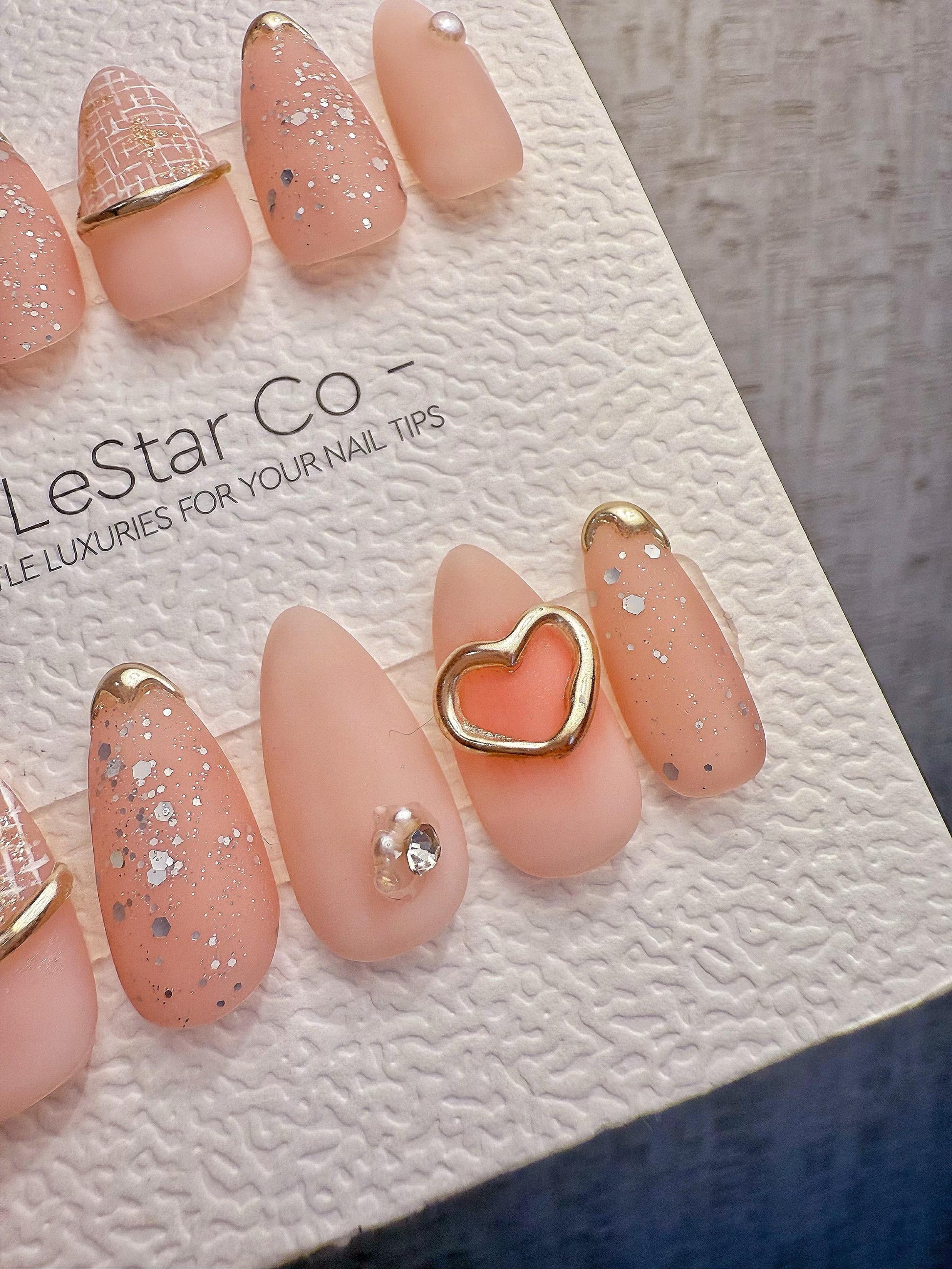 4for3 Timed Offer)Reusable Sweetheart Glow 3D Effect| Premium Handmade Press on Nails Gel | Fake Nails | Cute Pressons Gel Nail MC1071