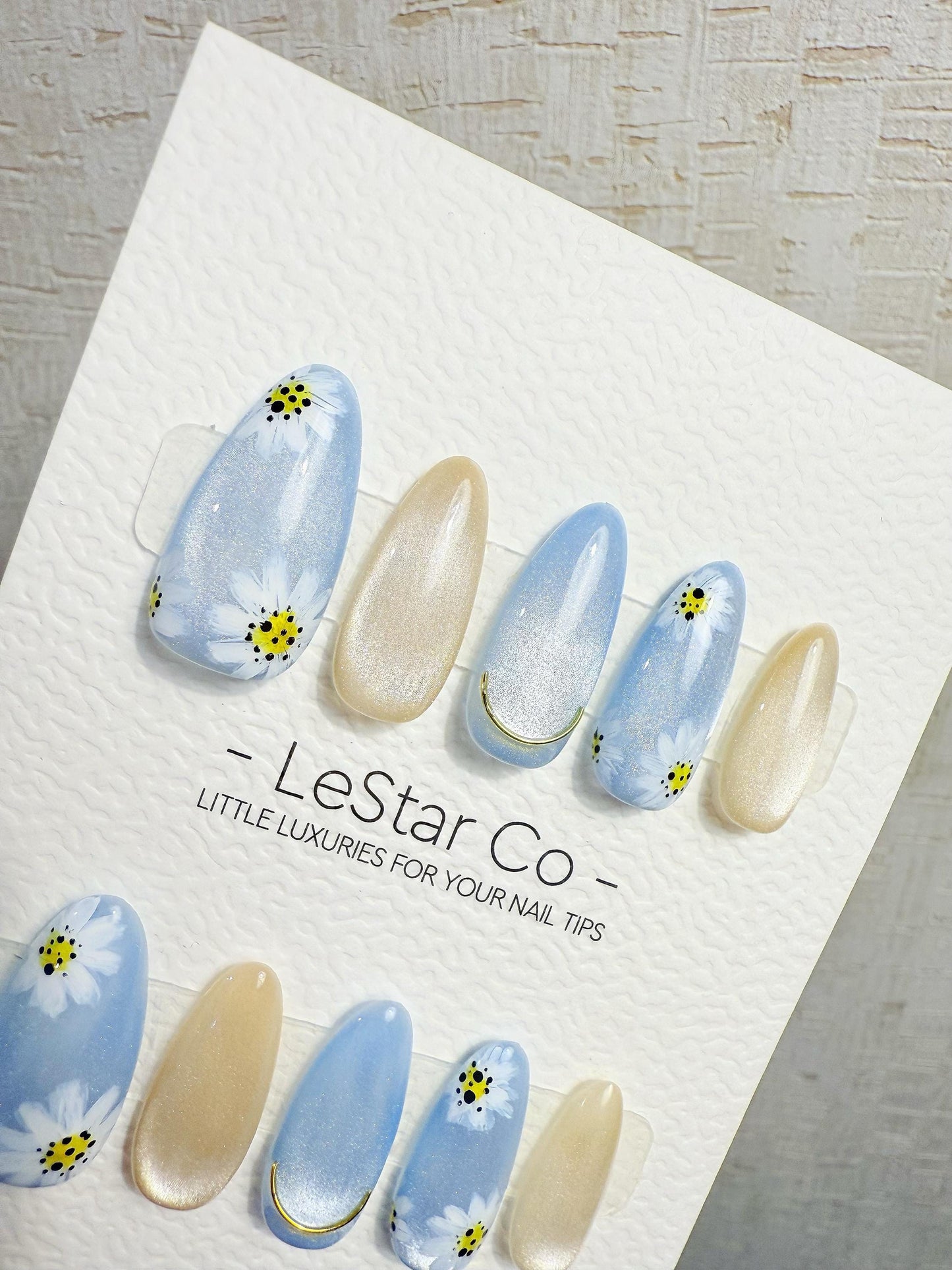 4for3 Timed Offer)Reusable Frosted Daisy Cat Eye Effect| Premium Handmade Press on Nails Gel | Fake Nails | Cute Pressons Gel Nail MC1061