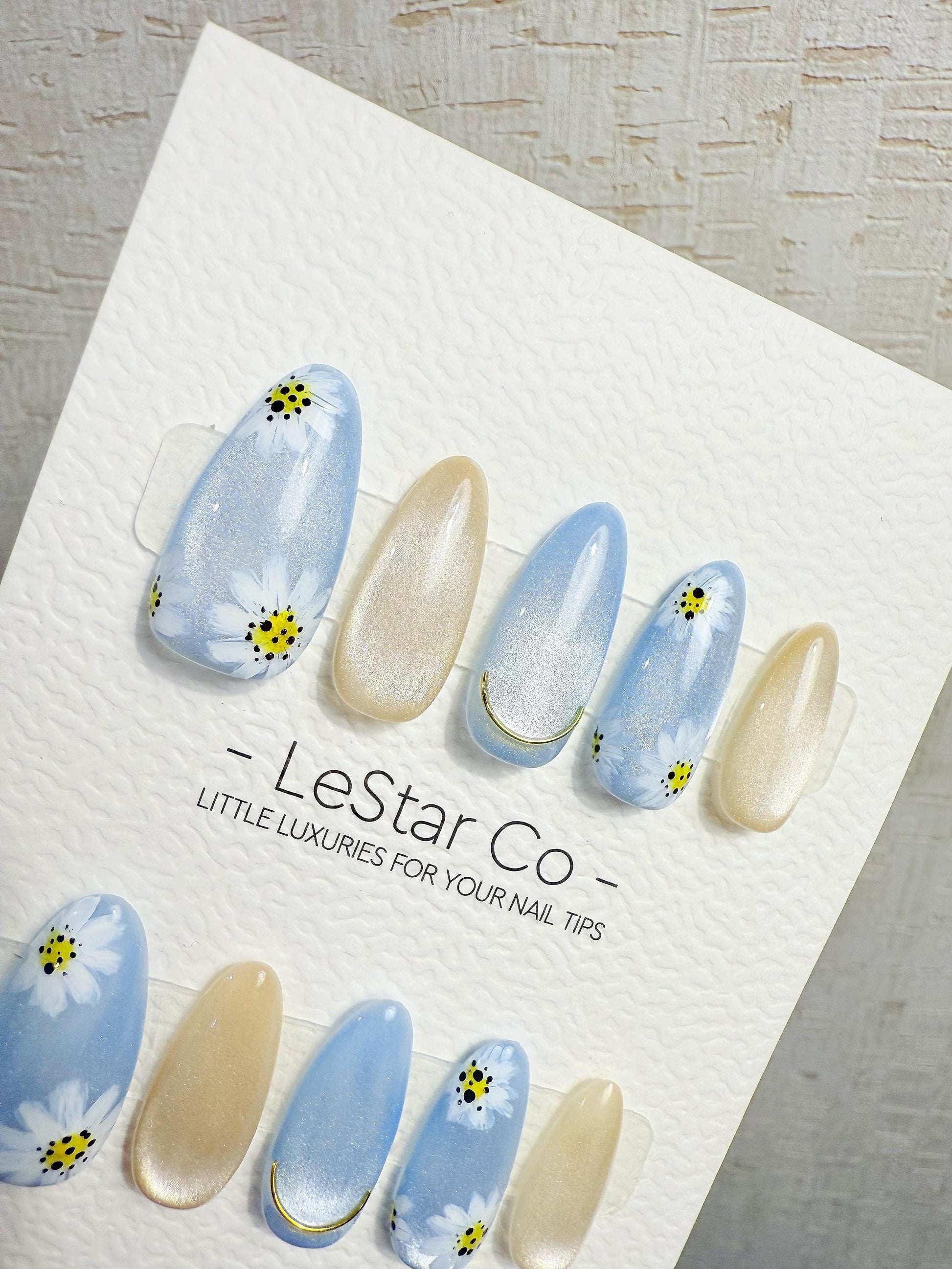 4for3 Timed Offer)Reusable Frosted Daisy Cat Eye Effect| Premium Handmade Press on Nails Gel | Fake Nails | Cute Pressons Gel Nail MC1061