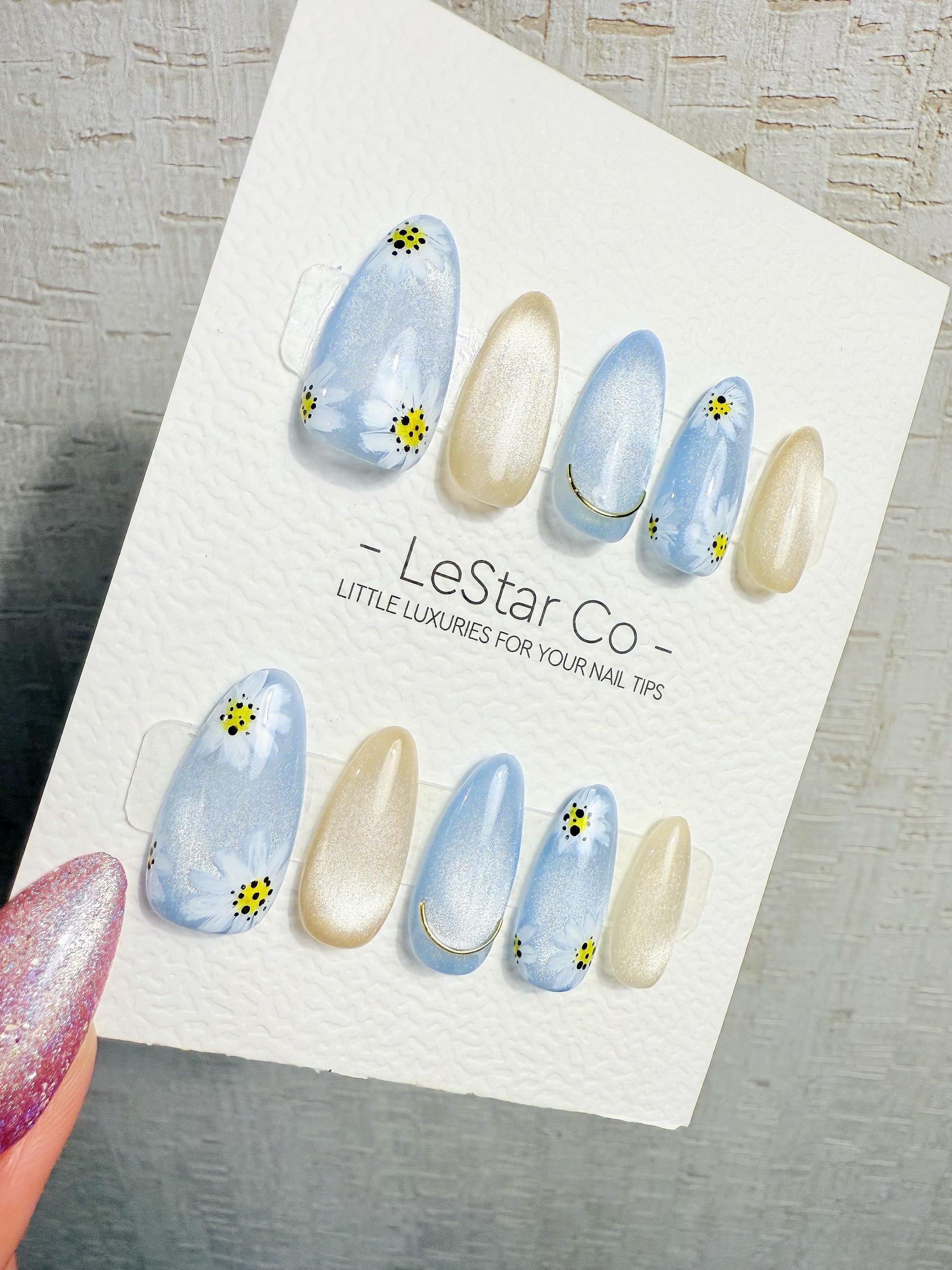 4for3 Timed Offer)Reusable Frosted Daisy Cat Eye Effect| Premium Handmade Press on Nails Gel | Fake Nails | Cute Pressons Gel Nail MC1061