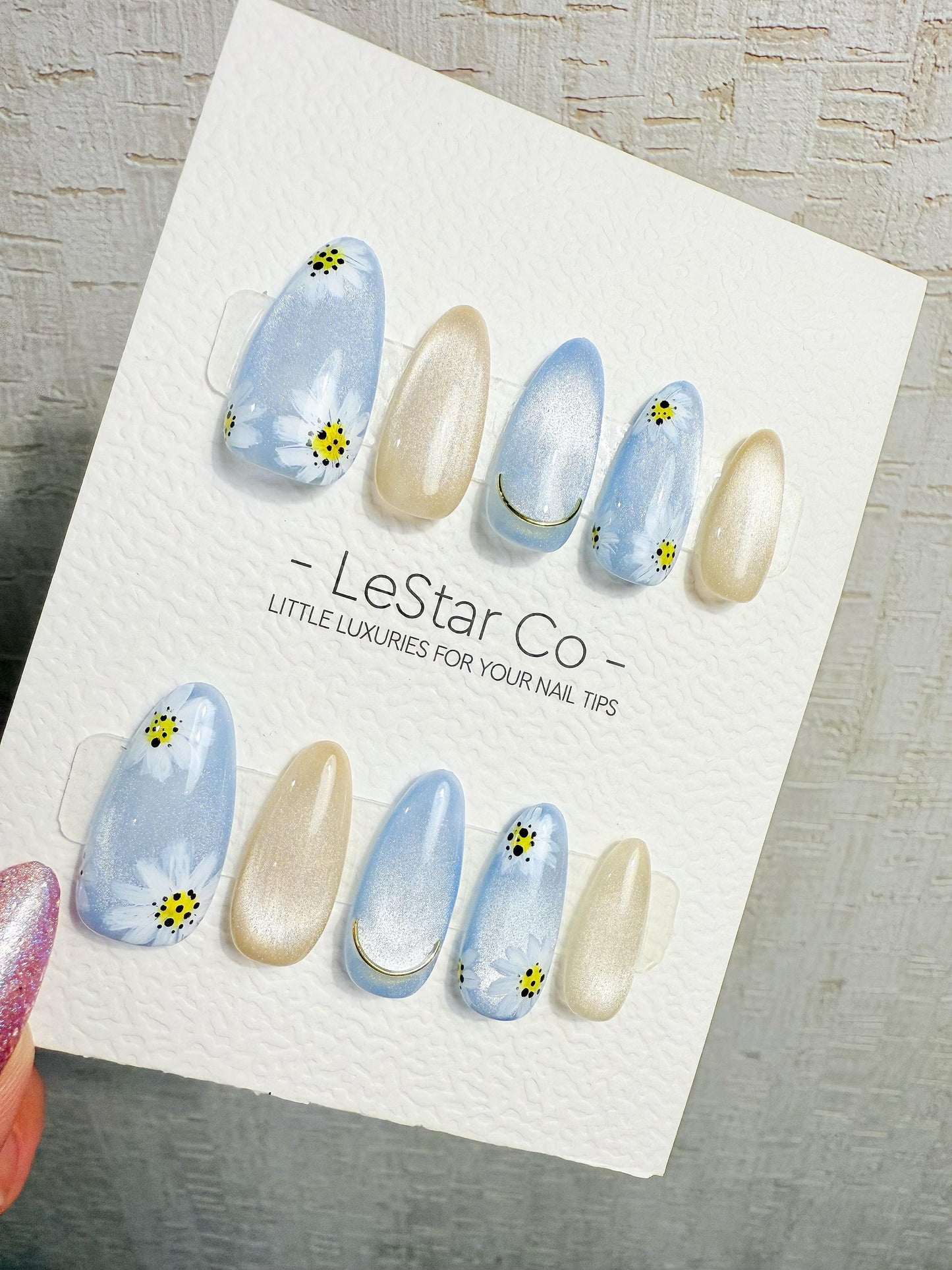 4for3 Timed Offer)Reusable Frosted Daisy Cat Eye Effect| Premium Handmade Press on Nails Gel | Fake Nails | Cute Pressons Gel Nail MC1061