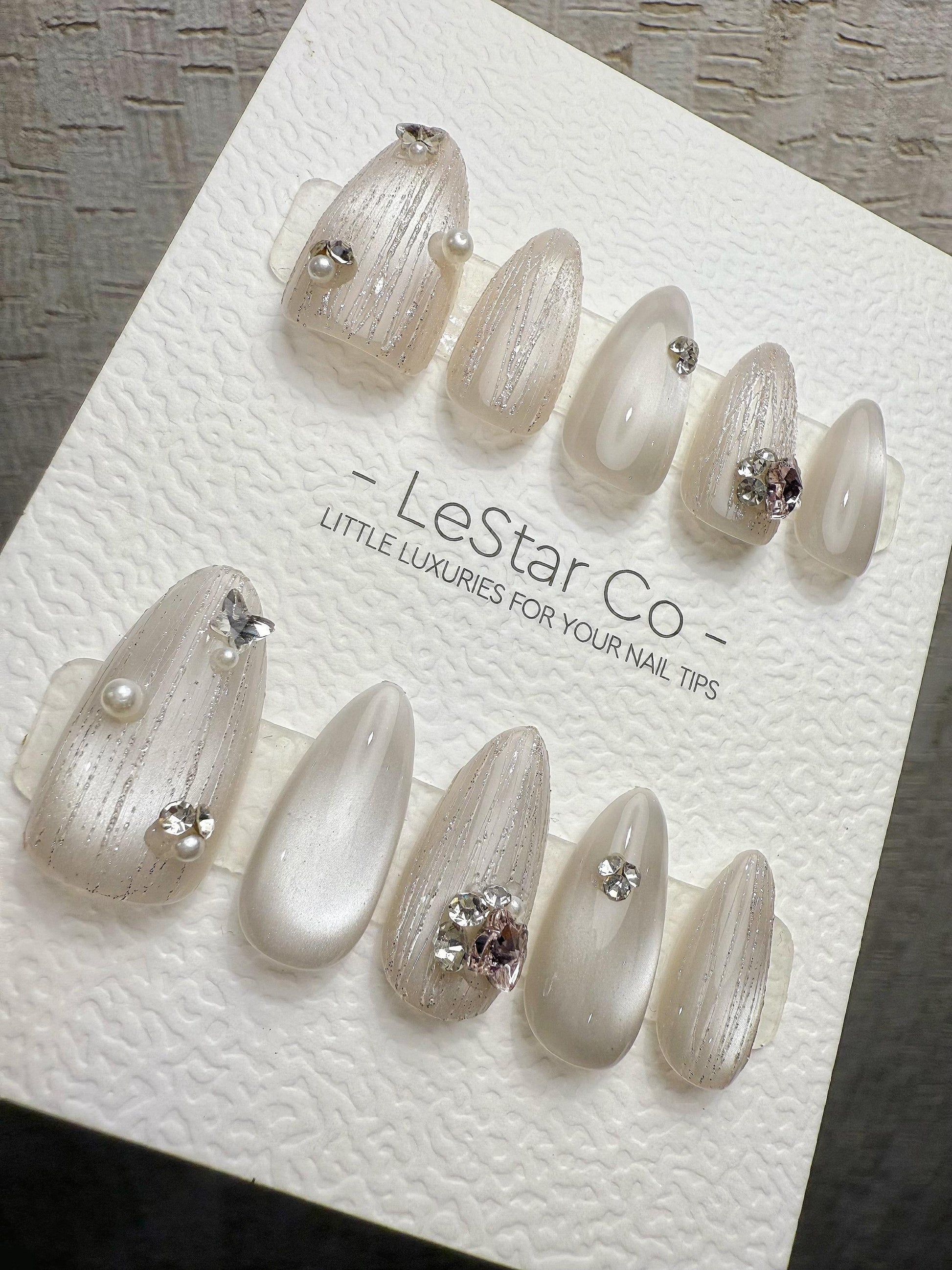 4for3 Timed Offer)Reusable Crystal Poise Cat Eye Effect |Premium Handmade Press on Nails Gel | Fake Nails | Cute Pressons Nail ML1076