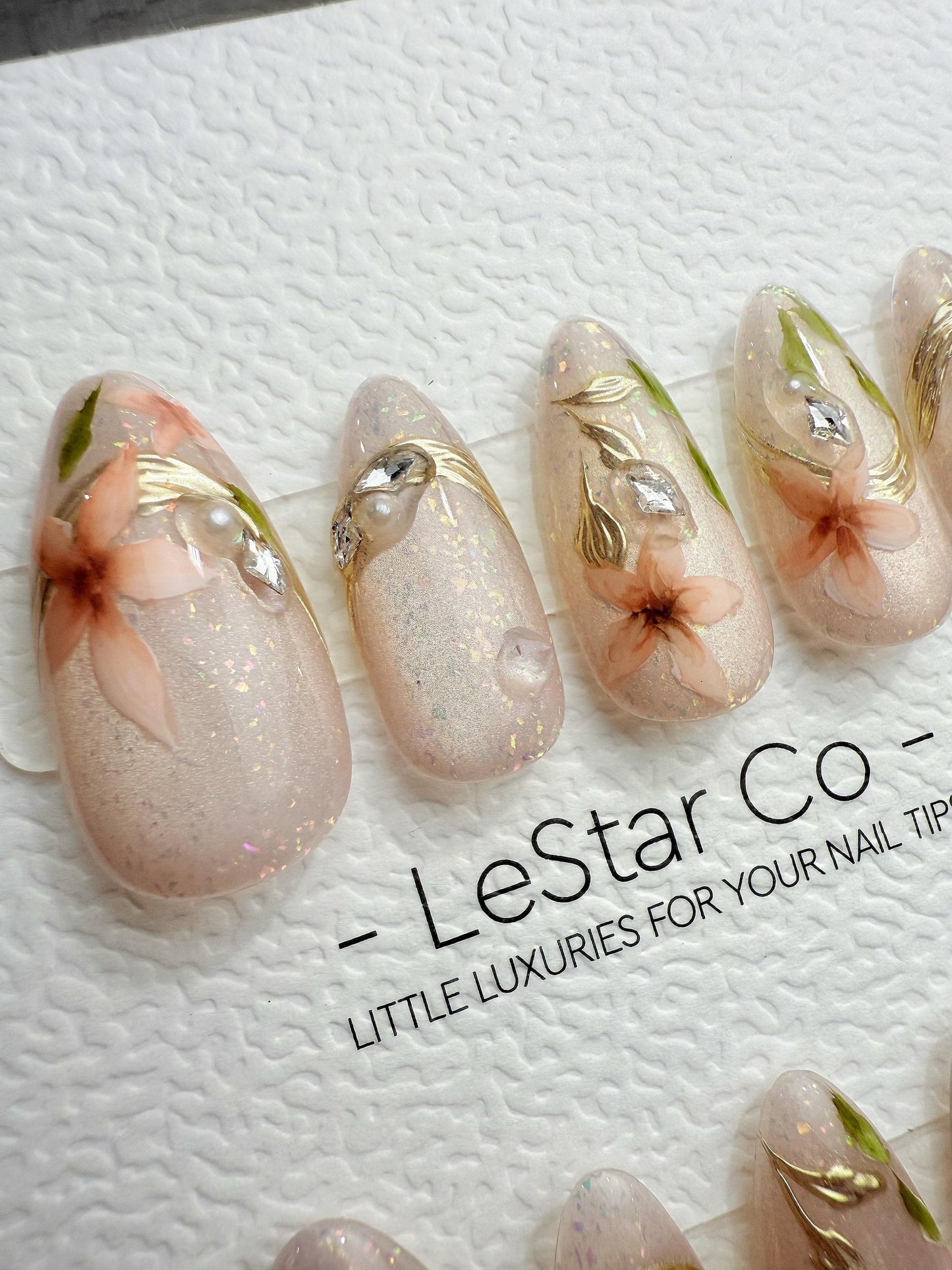 4for3 Timed Offer)Reusable Ethereal Garden Cat Eye Effect| Premium Handmade Press on Nails Gel | Fake Nails | Cute Pressons Gel Nail QN1085