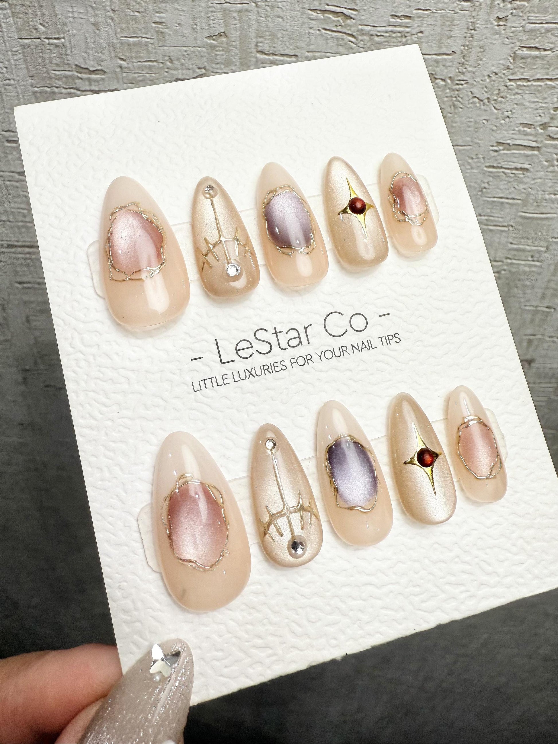 4for3 Timed Offer)Reusable Lunar Relic Cat Eye Effect |Premium Handmade Press on Nails Gel | Fake Nails | Cute Pressons Nail QN1082