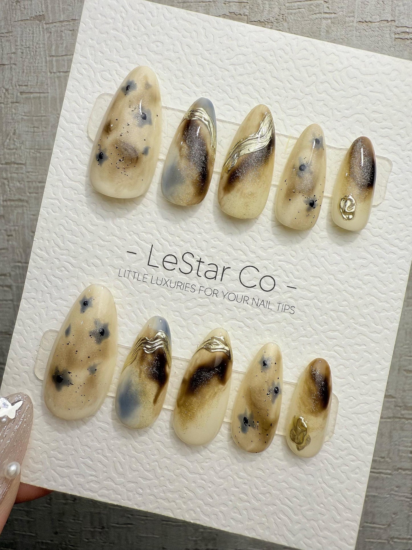 4for3 Timed Offer)Reusable Desert Bloom Cat Eye Effect| Premium Handmade Press on Nails Gel | Fake Nails | Cute Pressons Gel Nail QN1083