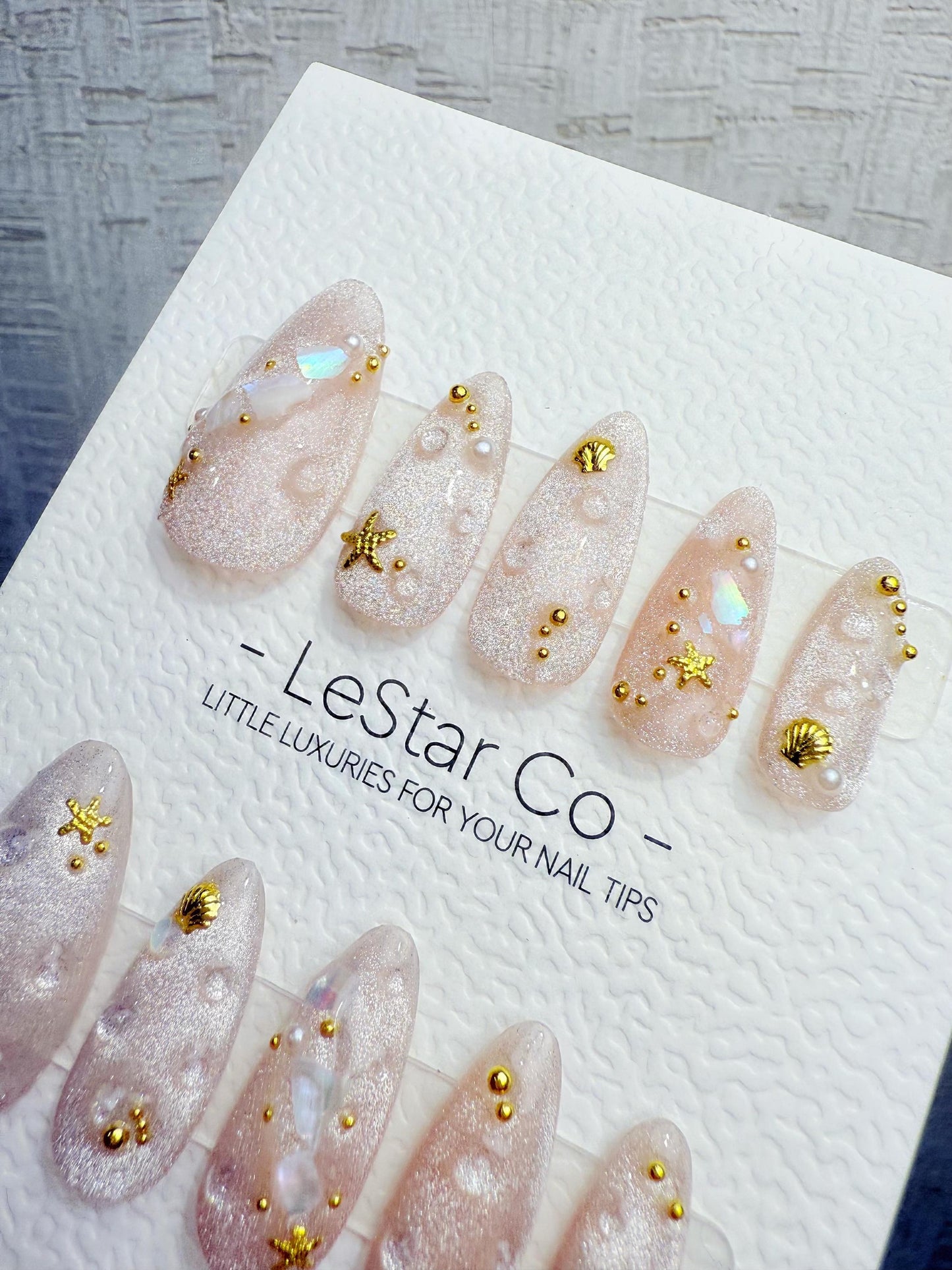 4for3 Timed Offer)Reusable Seashell Sparkle Shore Cat Eye Effect |Premium Handmade Press on Nails Gel | Fake Nails | Pressons Nail TMR1093