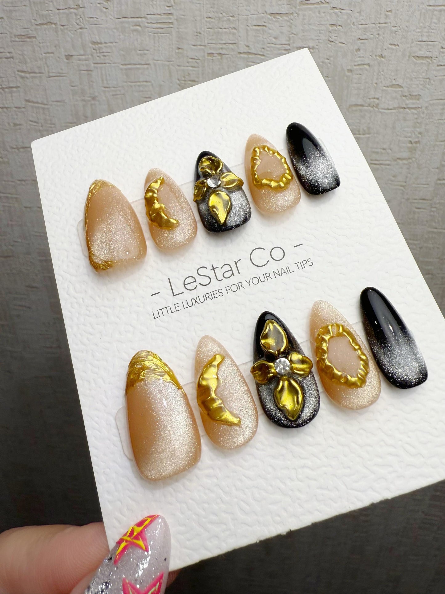 4for3 Timed Offer) Reusable Gilded Midnight Petals | Handmade Press On Gel Acrylic Nails