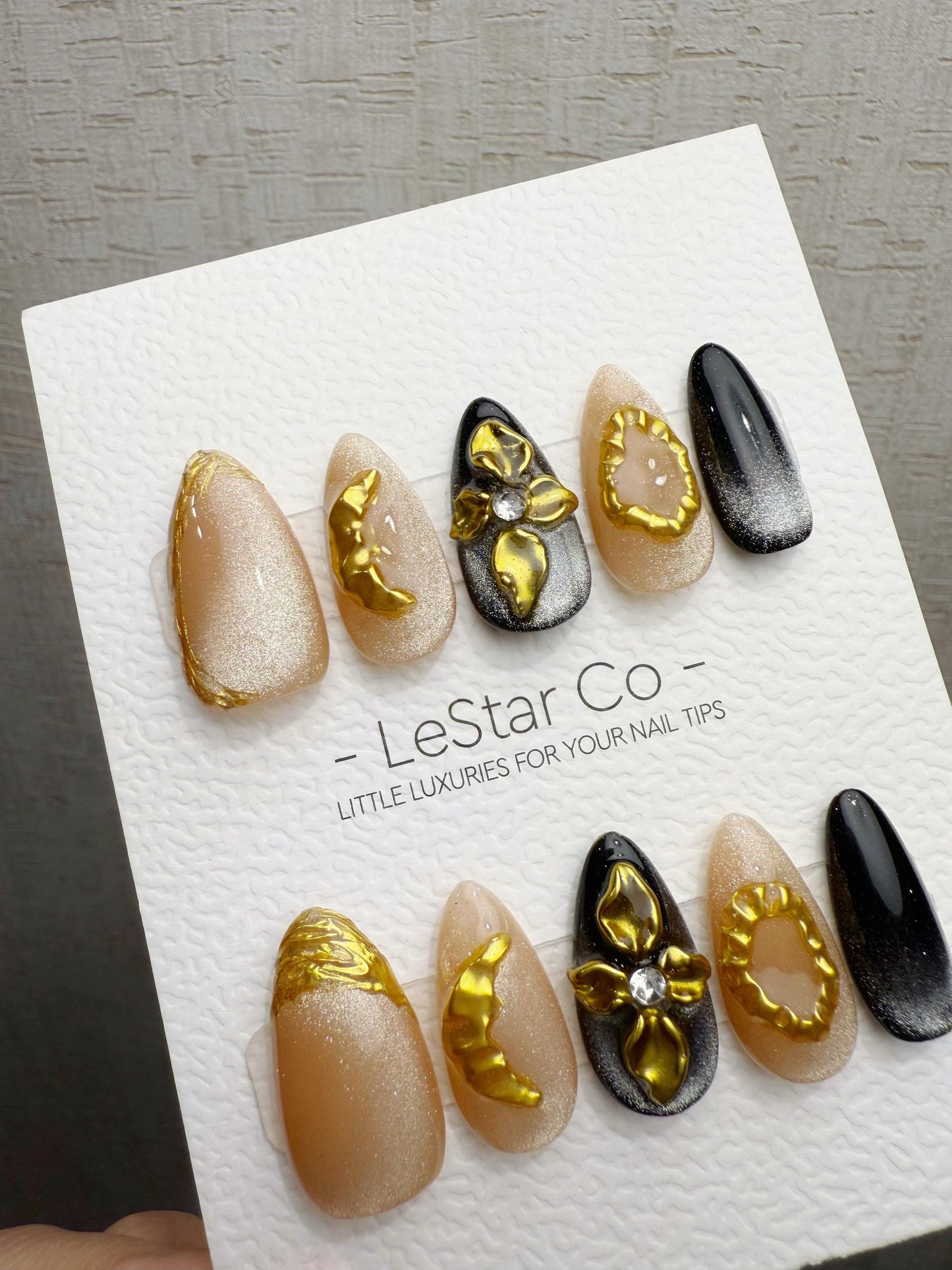 4for3 Timed Offer) Reusable Gilded Midnight Petals | Handmade Press On Gel Acrylic Nails