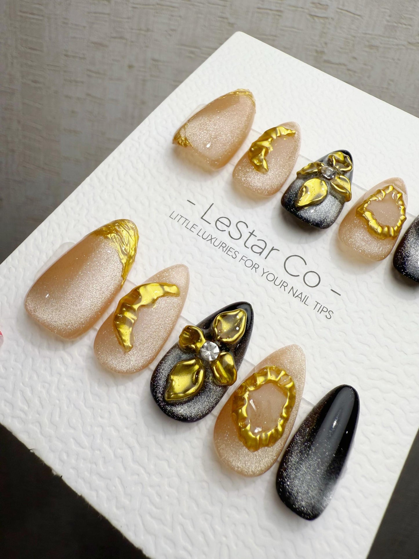 4for3 Timed Offer) Reusable Gilded Midnight Petals | Handmade Press On Gel Acrylic Nails