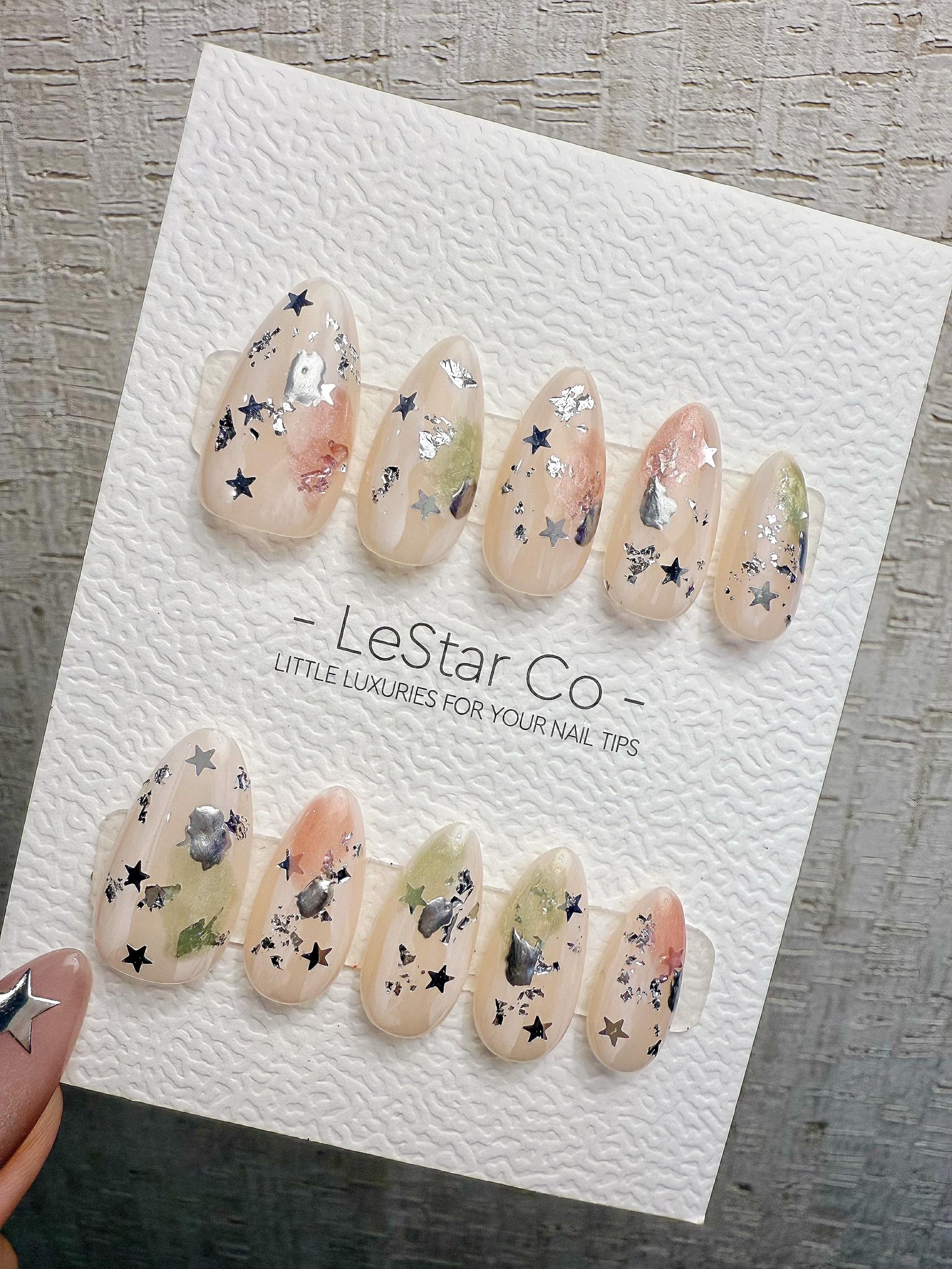 4for3 Timed Offer)Reusable Dreamfield Glow| Premium Handmade Press on Nails Gel | Fake Nails | Cute Pressons Gel Nail ML1074