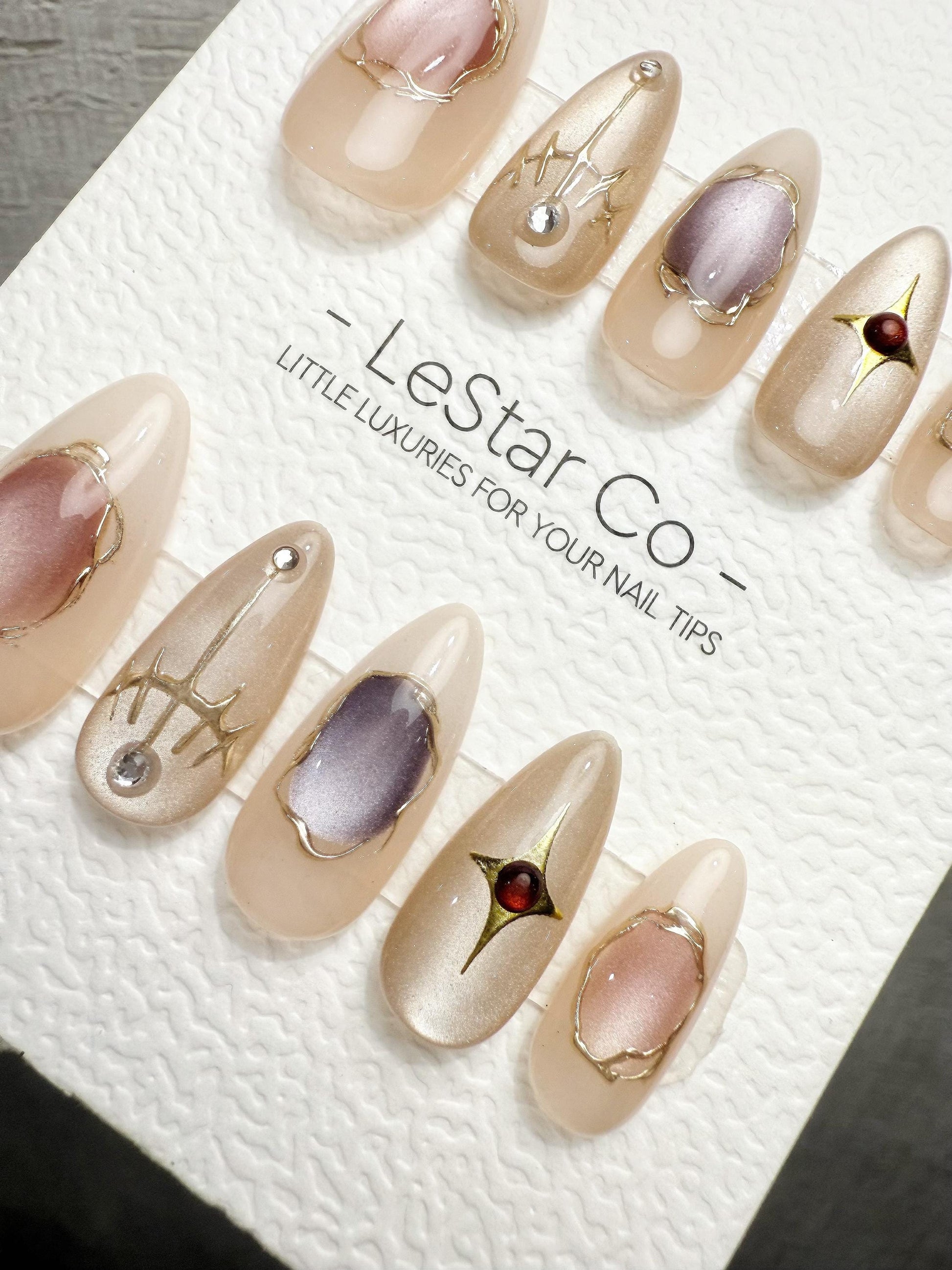 4for3 Timed Offer)Reusable Lunar Relic Cat Eye Effect |Premium Handmade Press on Nails Gel | Fake Nails | Cute Pressons Nail QN1082