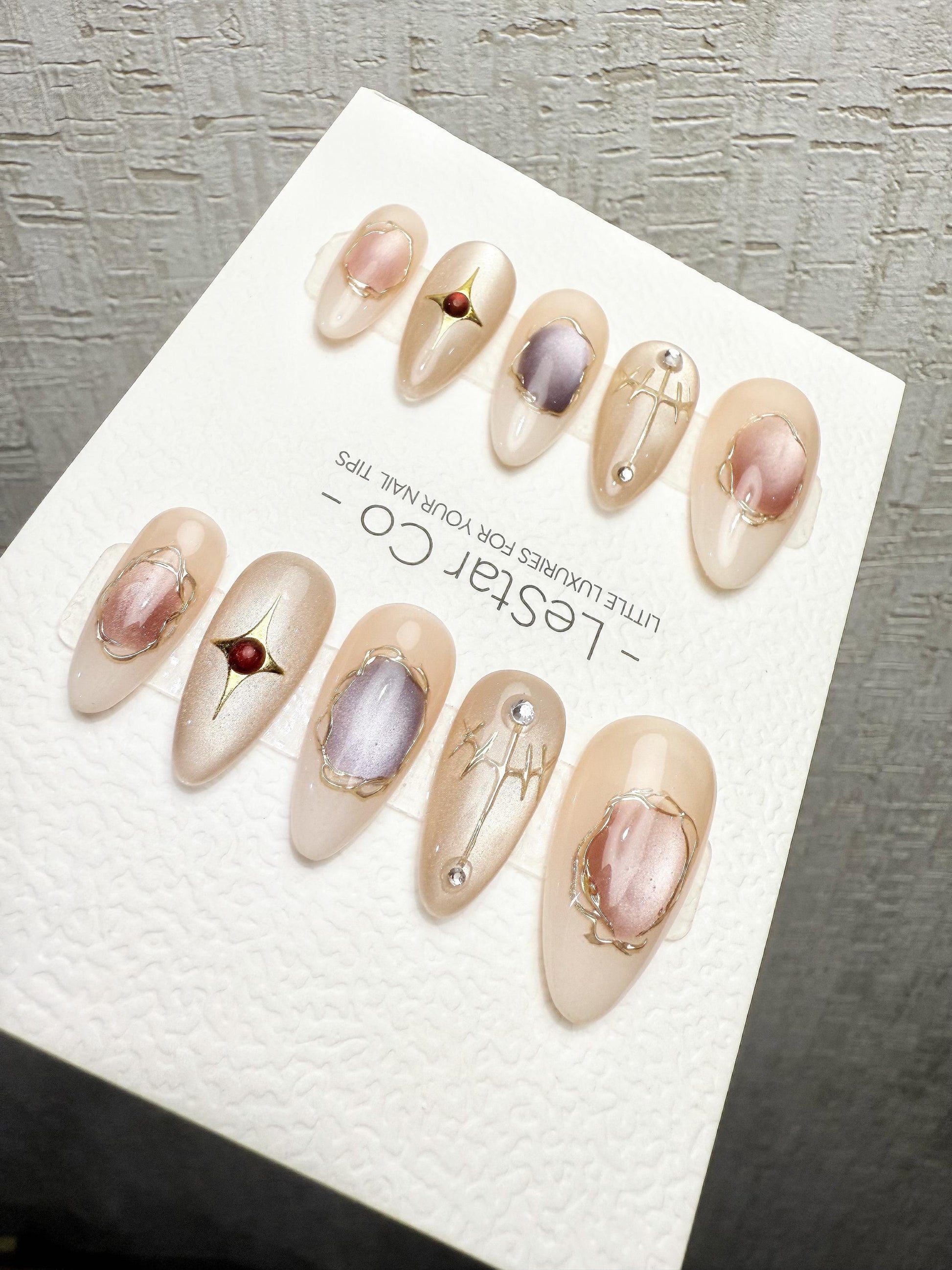 4for3 Timed Offer)Reusable Lunar Relic Cat Eye Effect |Premium Handmade Press on Nails Gel | Fake Nails | Cute Pressons Nail QN1082