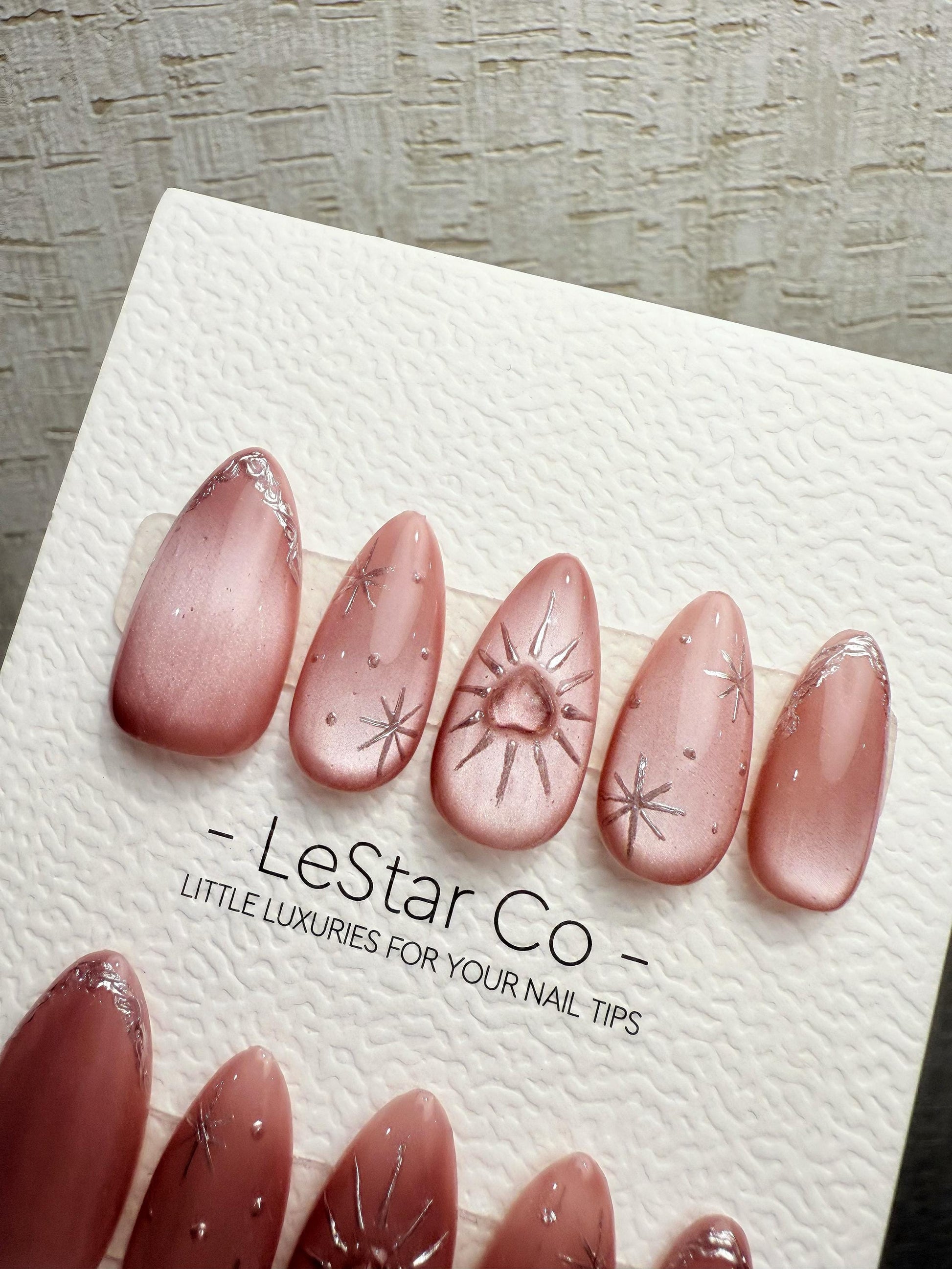 Reusable Starlit Heartbeat Cat Eye | Handmade Press On Gel Nails | 4for3 Timed Offer