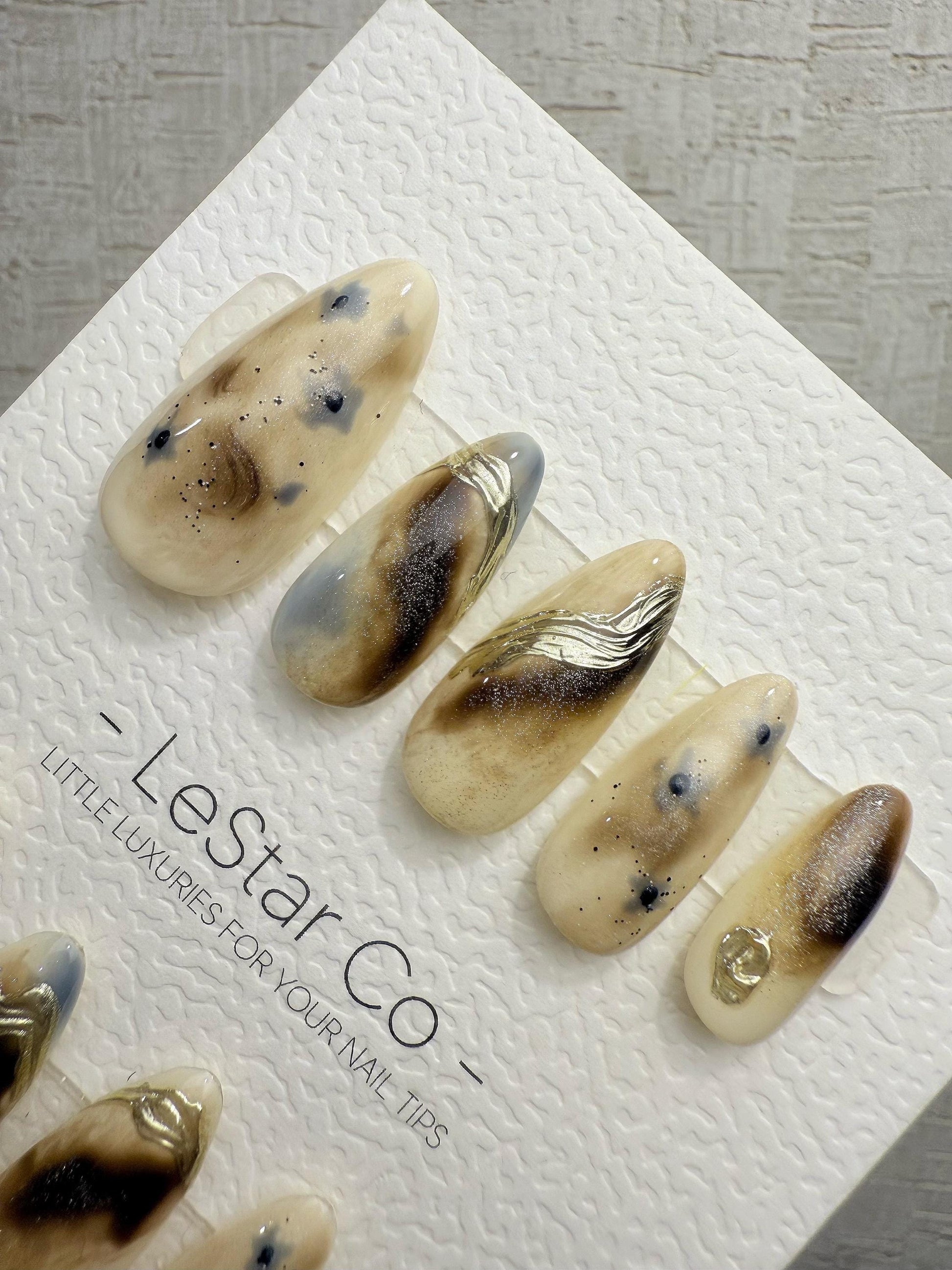 4for3 Timed Offer)Reusable Desert Bloom Cat Eye Effect| Premium Handmade Press on Nails Gel | Fake Nails | Cute Pressons Gel Nail QN1083