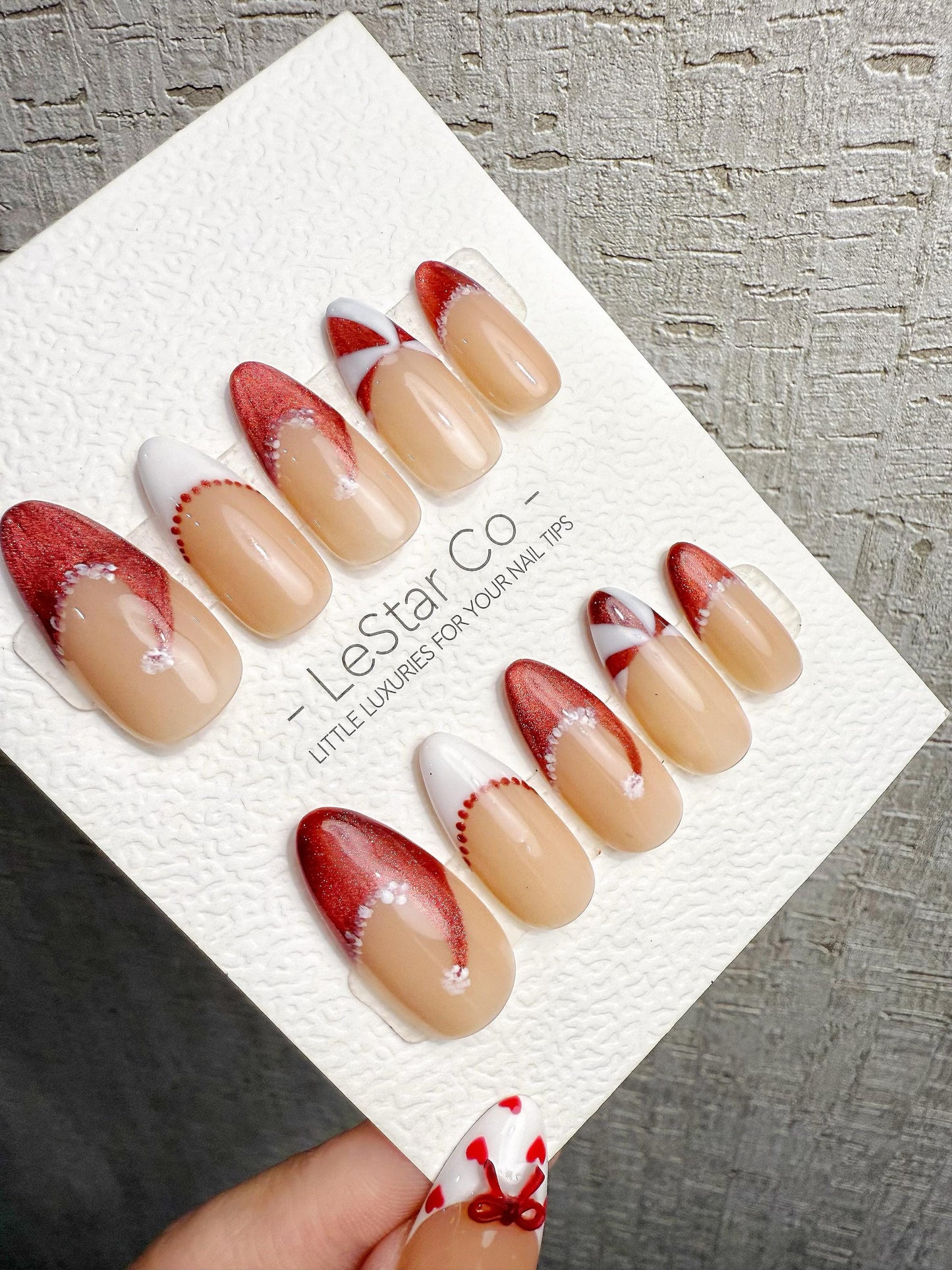 Reusable Christmas Hat Cat Eye | Handmade Press On Gel Acrylic Nails | 4for3 Timed Offer