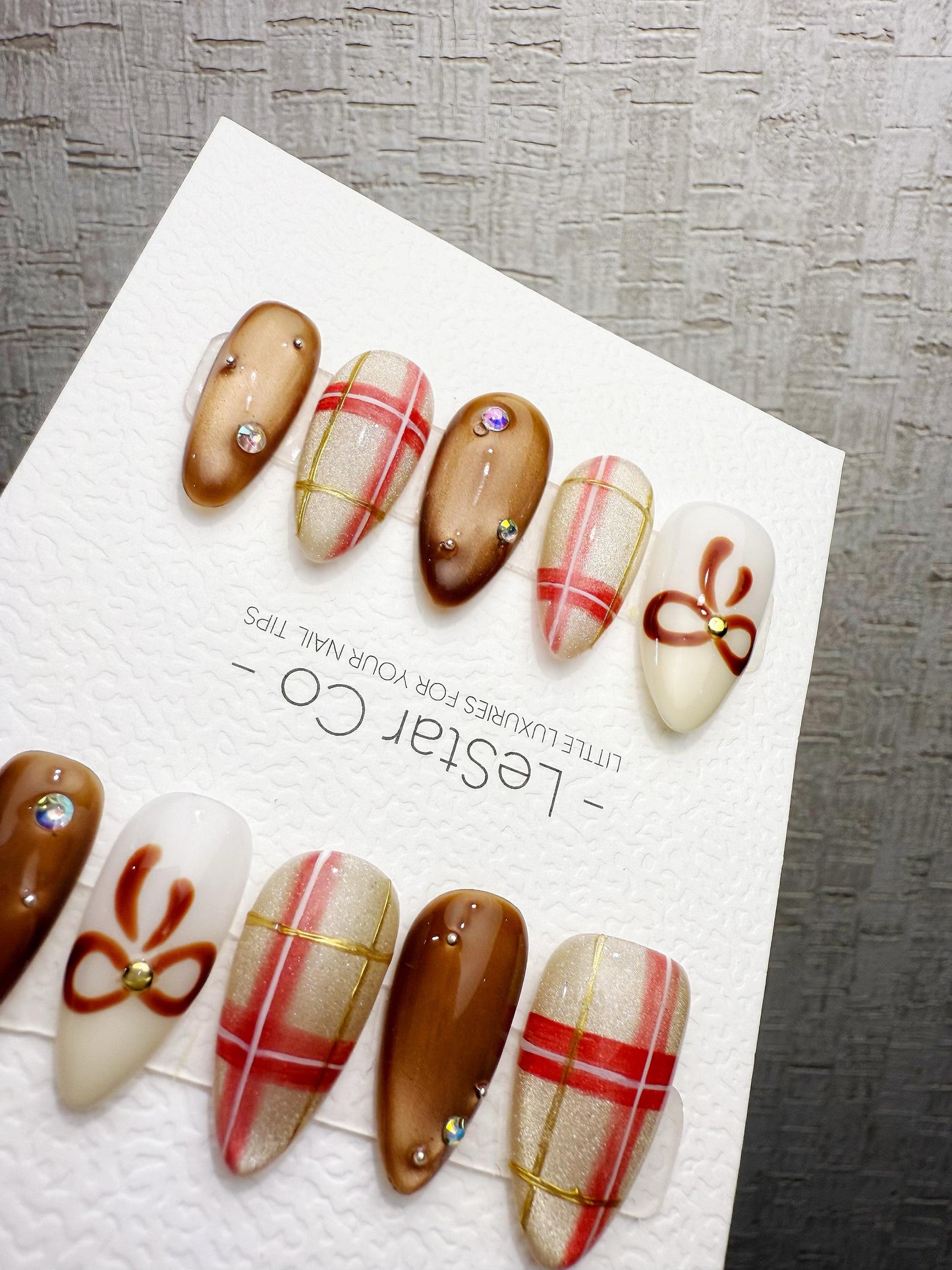 4for3 Timed Offer) Reusable Gifting Season Chic | Handmade Press On Gel Acrylic Nails