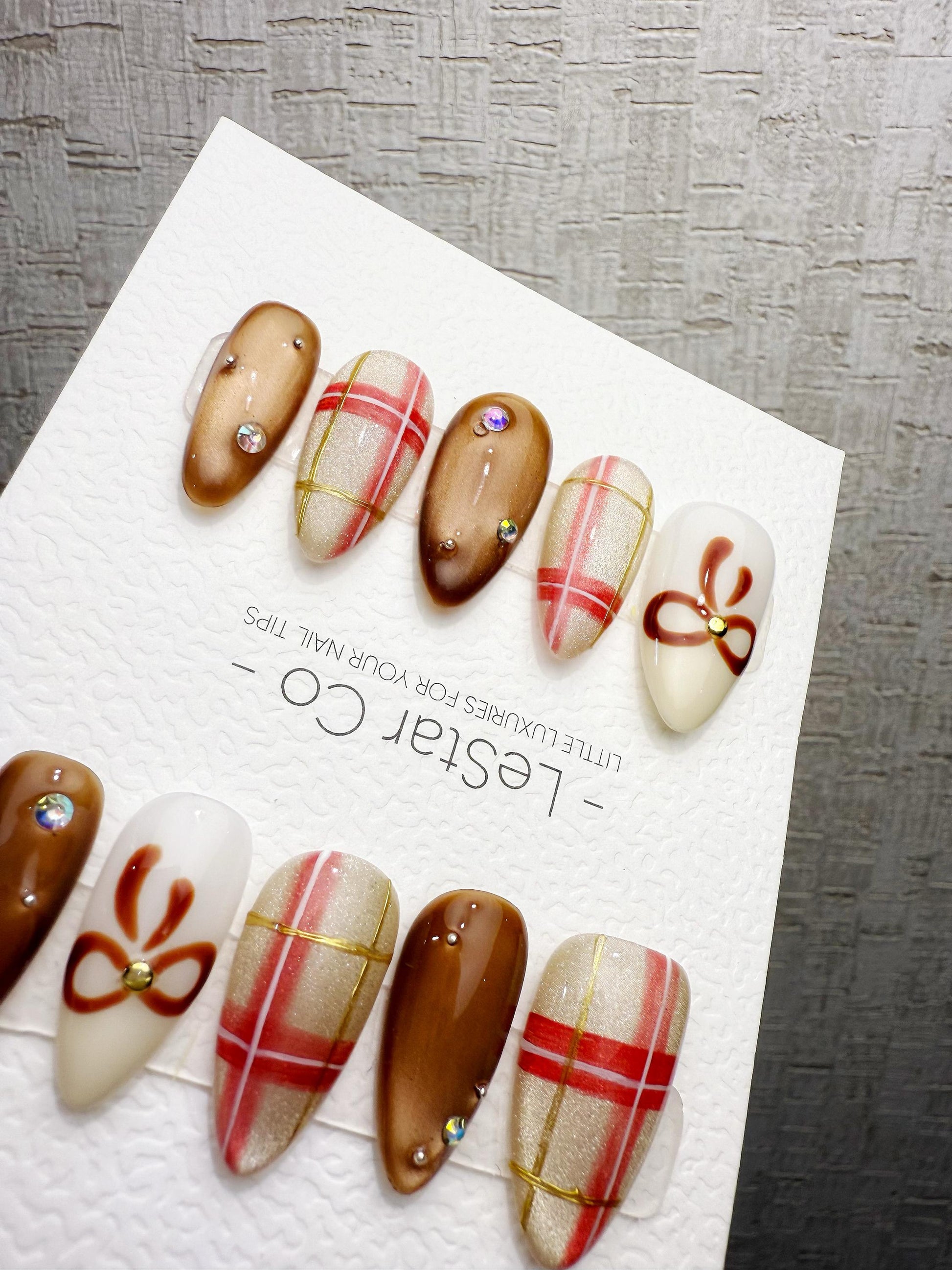 4for3 Timed Offer) Reusable Gifting Season Chic | Handmade Press On Gel Acrylic Nails