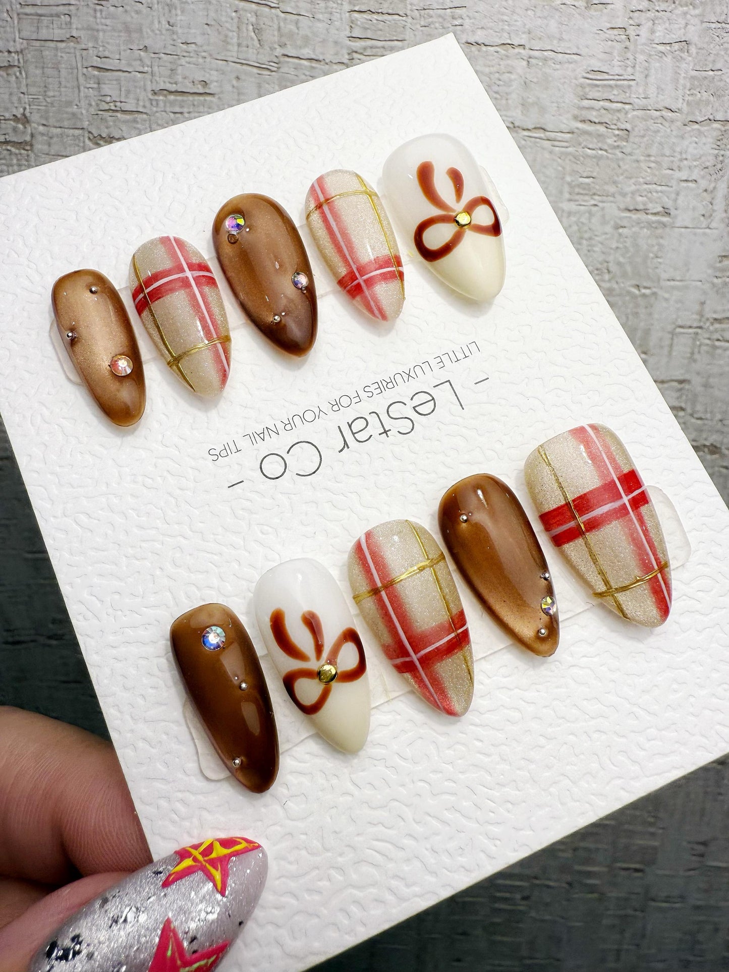 4for3 Timed Offer) Reusable Gifting Season Chic | Handmade Press On Gel Acrylic Nails